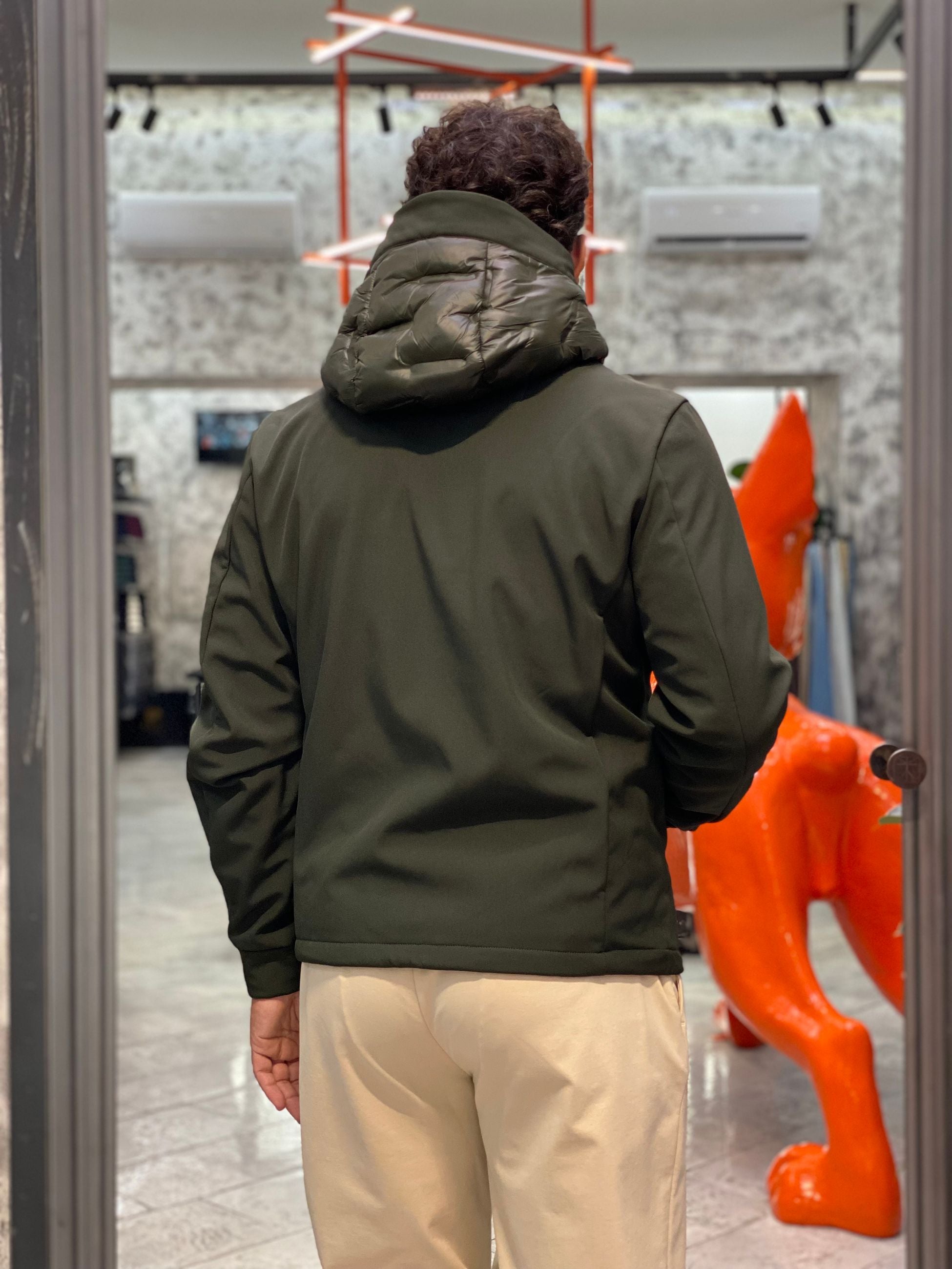 GIUBBINO NYLON CON CAPPUCCIO TRAPUNTATO IN TESSUTO SOFTSHELL STRETCH - REGULAR FIT MK9940015.MIL