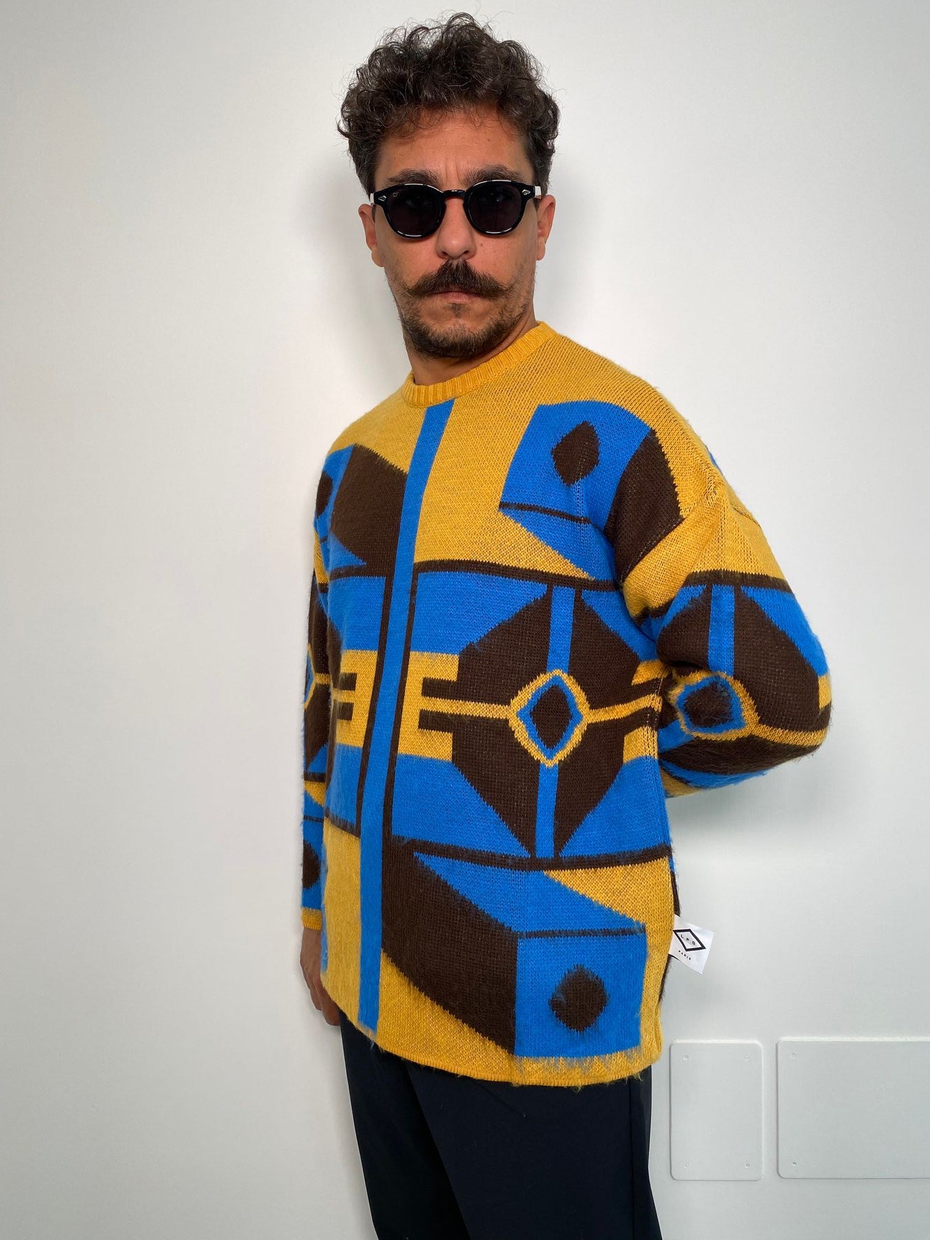 MAGLIA GIROCOLLO UNISEX CON TRAMA GEOMETRICA - OVERSIZE FIT