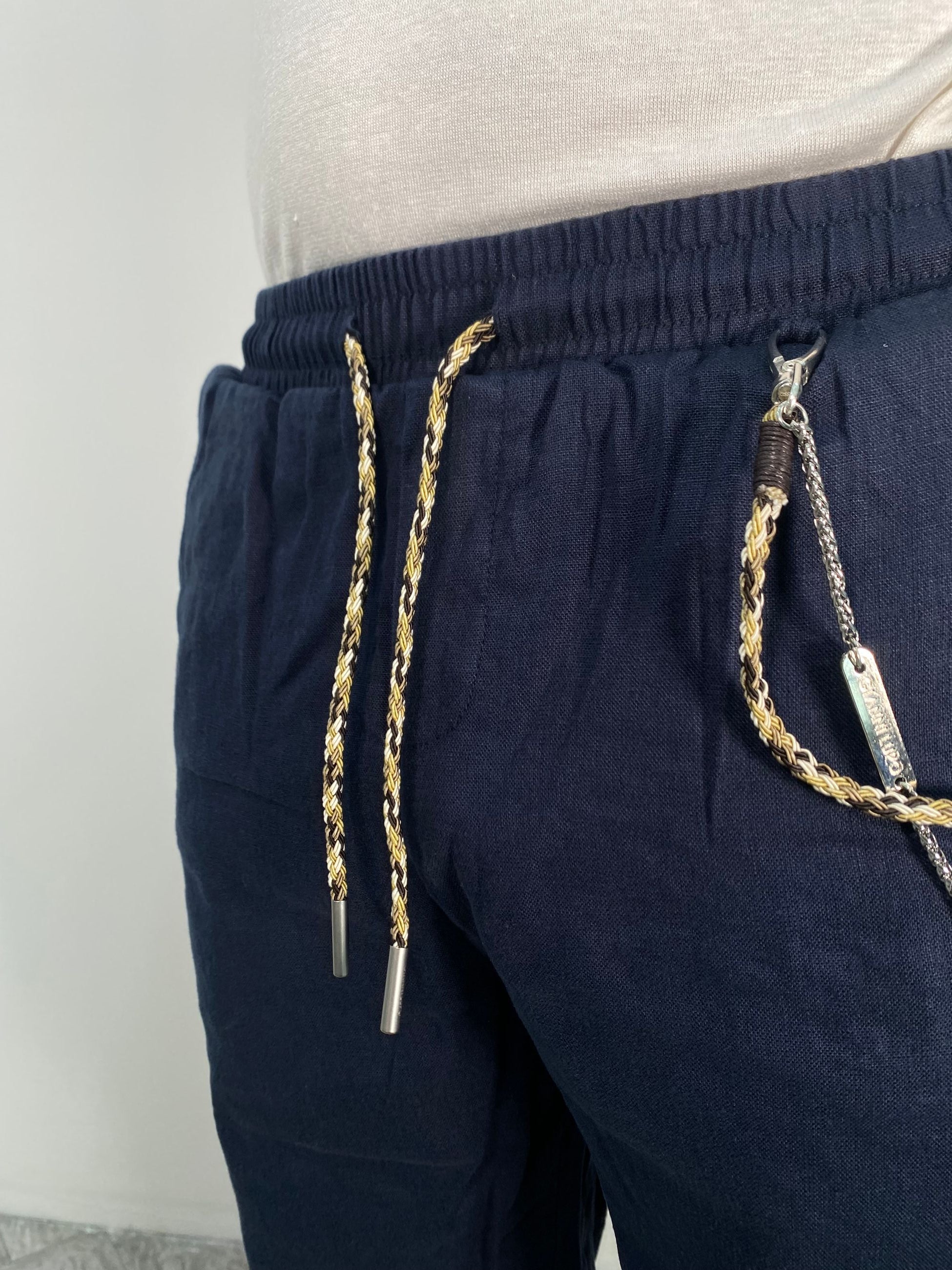 BERMUDA IN 100% LINO CON LACCIO E ACCESSORIO CATENA REMOVIBILE - REGULAR FIT FJ3269-S25.BLU