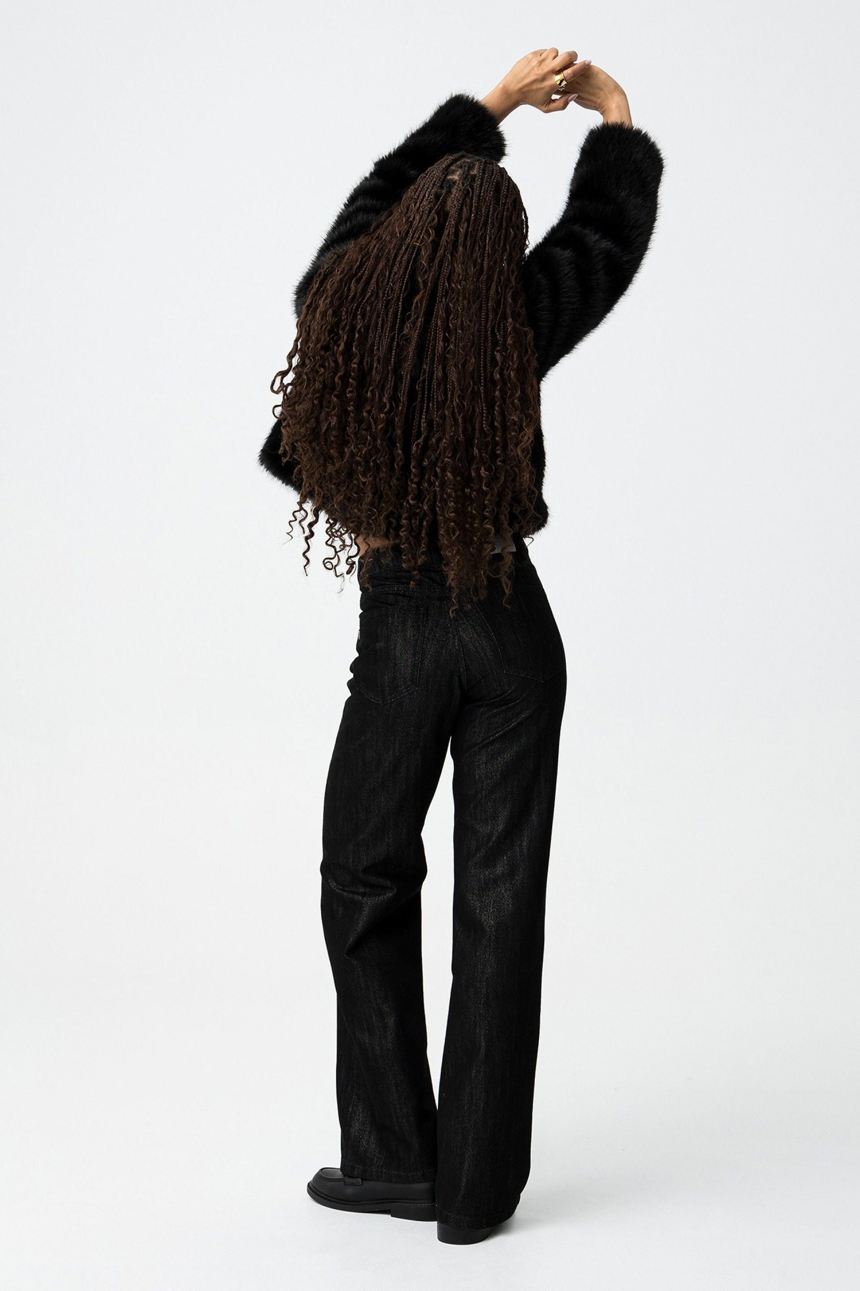 GIACCA CORTA THRETHA IN ECOPELLICCIA CON COLLO A REVERS E TASCHE LATERALI - REGULAR FIT 10062260.NER