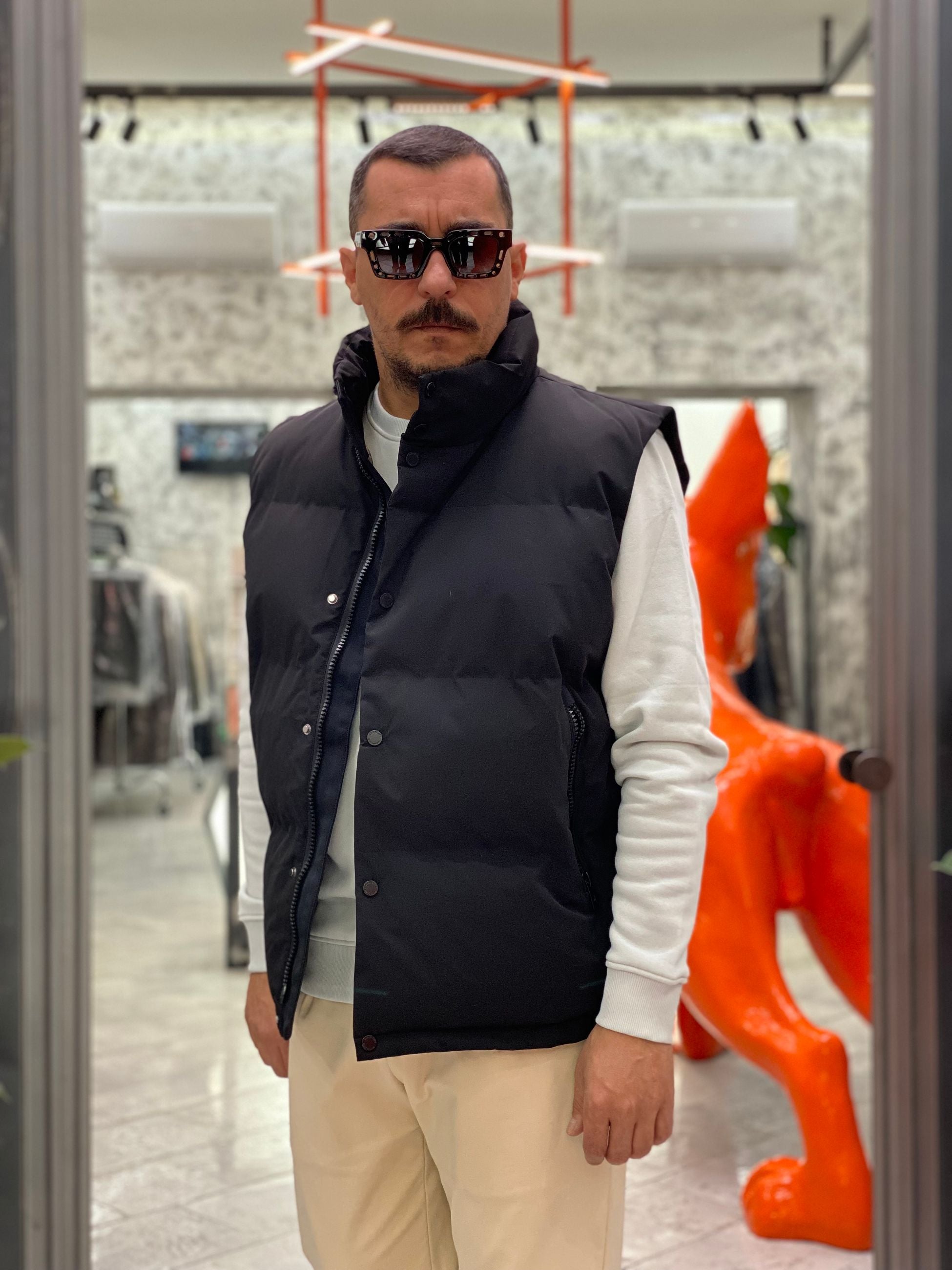 PIUMINO SMANICATO IMBOTTITO CON TASCHE ZIP E BOTTONI AUTOMATICI - REGULAR FIT GL354R.NER