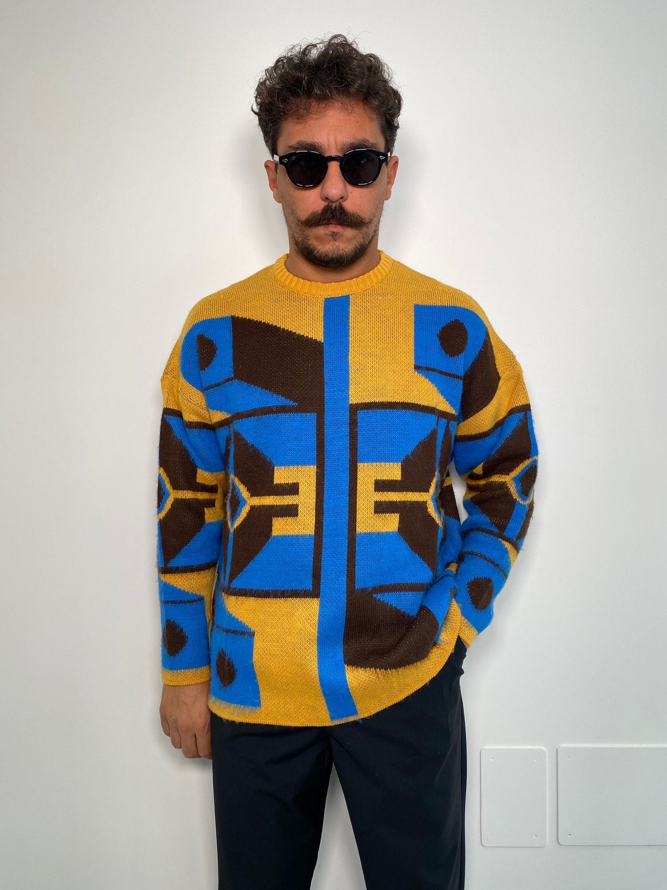 MAGLIA GIROCOLLO UNISEX CON TRAMA GEOMETRICA - OVERSIZE FIT