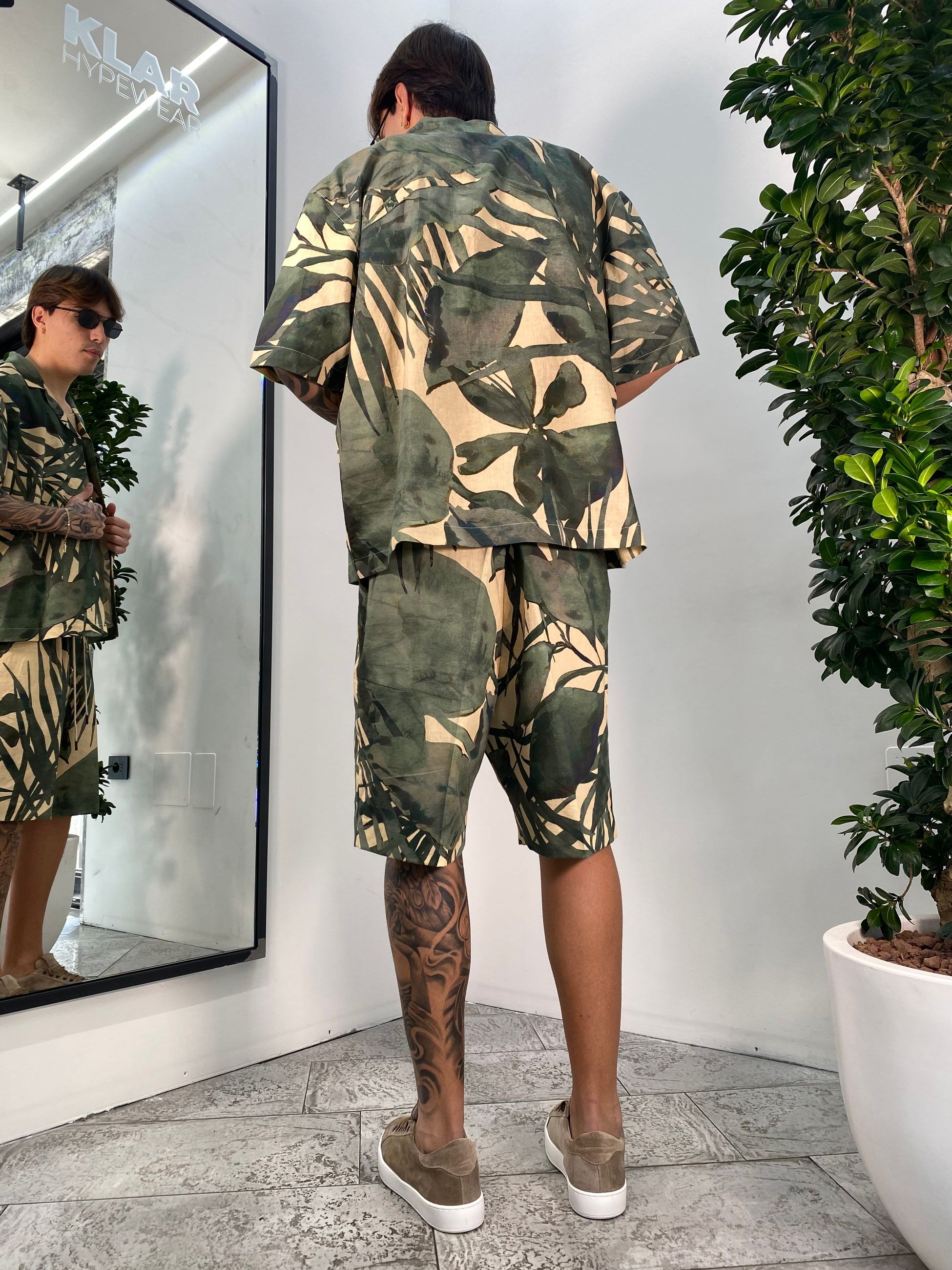 BERMUDA DA COORDINATO CON ELASTICO IN MISTO LINO/COTONE FANTASIA TROPICALE - RELAXED FIT BE3256
