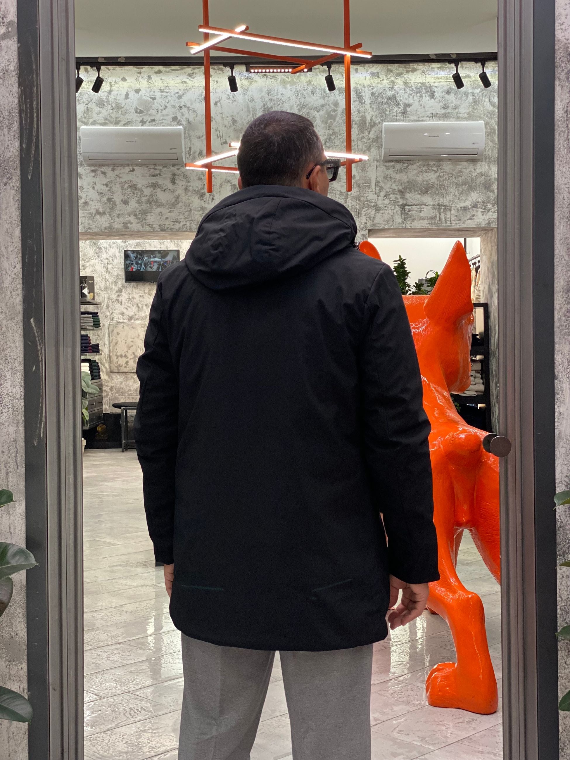 PARKA LUNGO CON CAPPUCCIO IN TESSUTO TECNICO WATERPROOF & WINDPROOF - REGULAR FIT MK24007-F25.NER