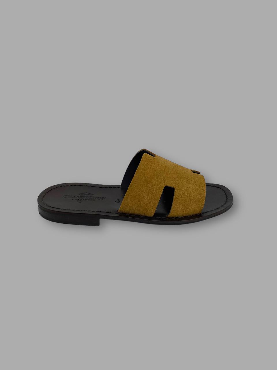 SANDALO MODELLO HERMES IN CAMOSCIO CON SUOLA IN VERO CUOIO