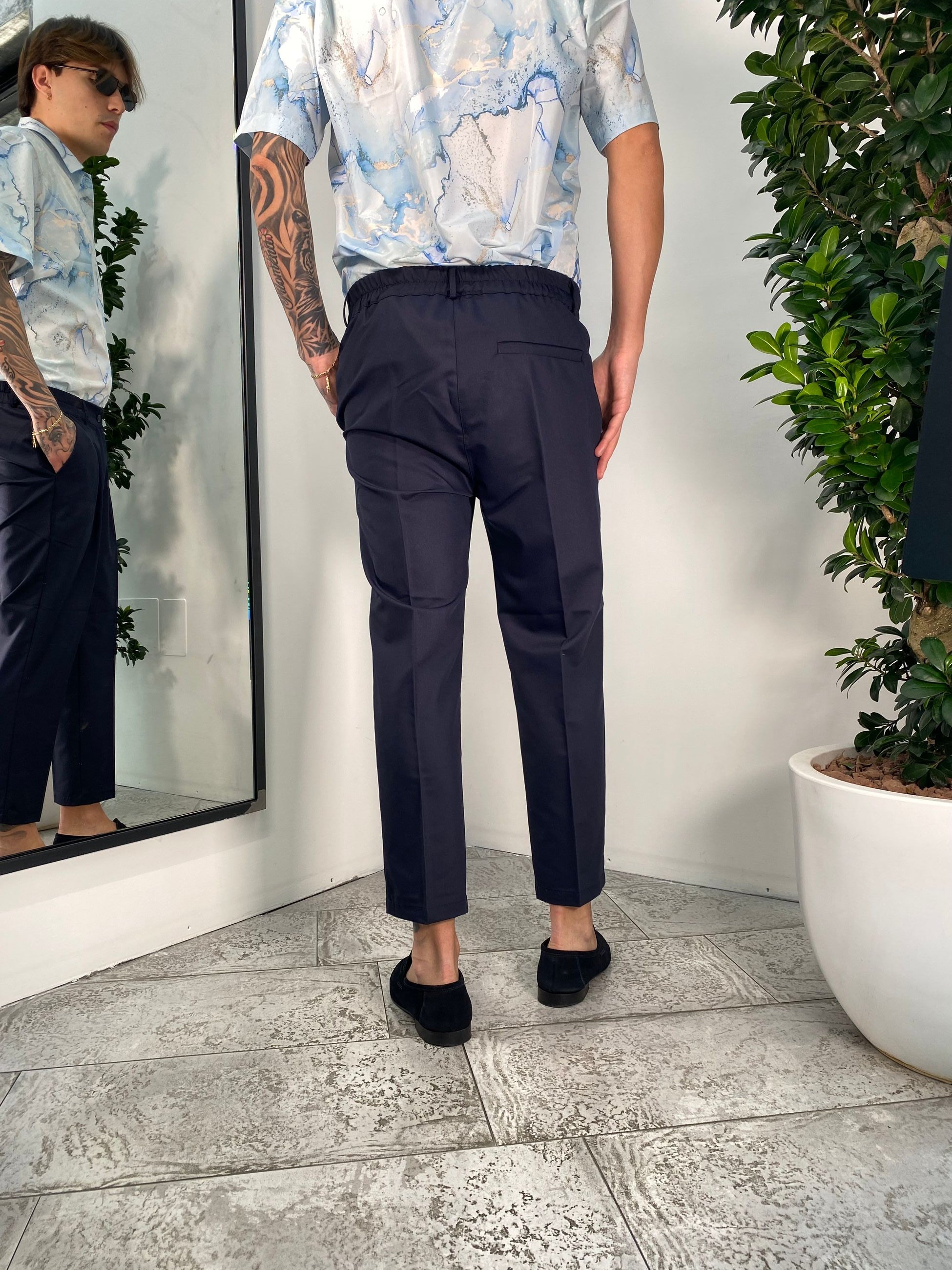 PANTALONE CAPRI CON DOPPIA PINCE, COULISSE IN VITA E RISVOLTO AL FONDO - REGULAR FIT FD217 - PA806.BLU