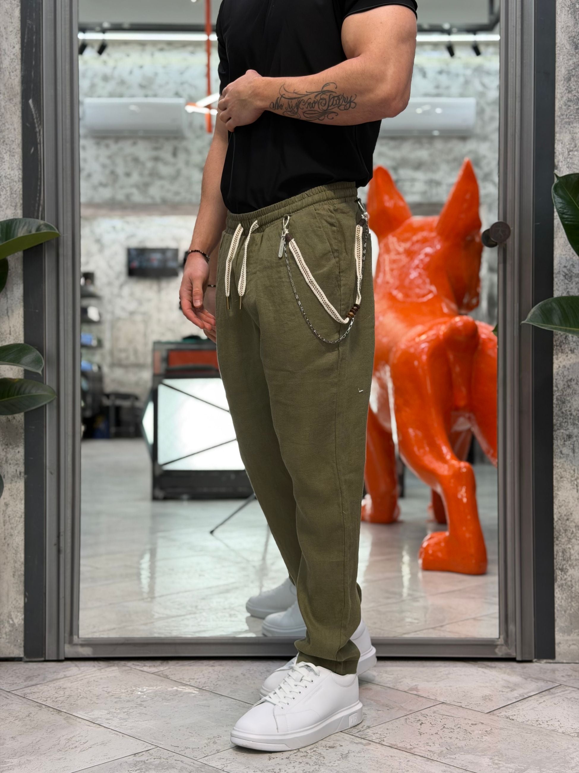 PANTALACCIO IN 100% LINO CON ACCESSORIO CATENA REMOVIBILE - REGULAR FIT FJ3270-S26.VMIL