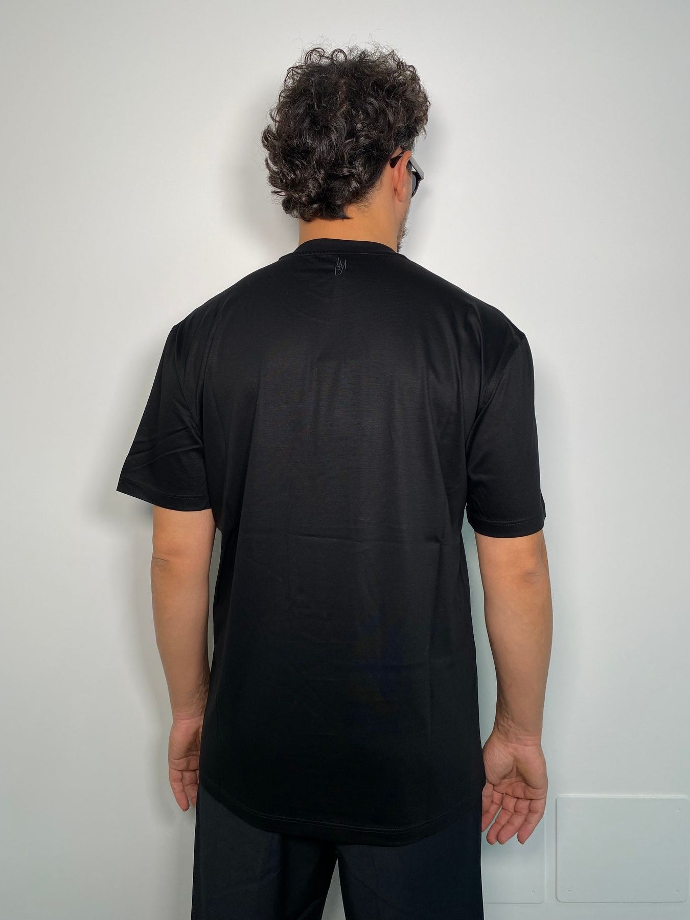 T-SHIRT BASIC IN COTONE MERCERIZZATO CON INIZIALI DEL LOGO RICAMATE SUL RETRO - REGULAR FIT