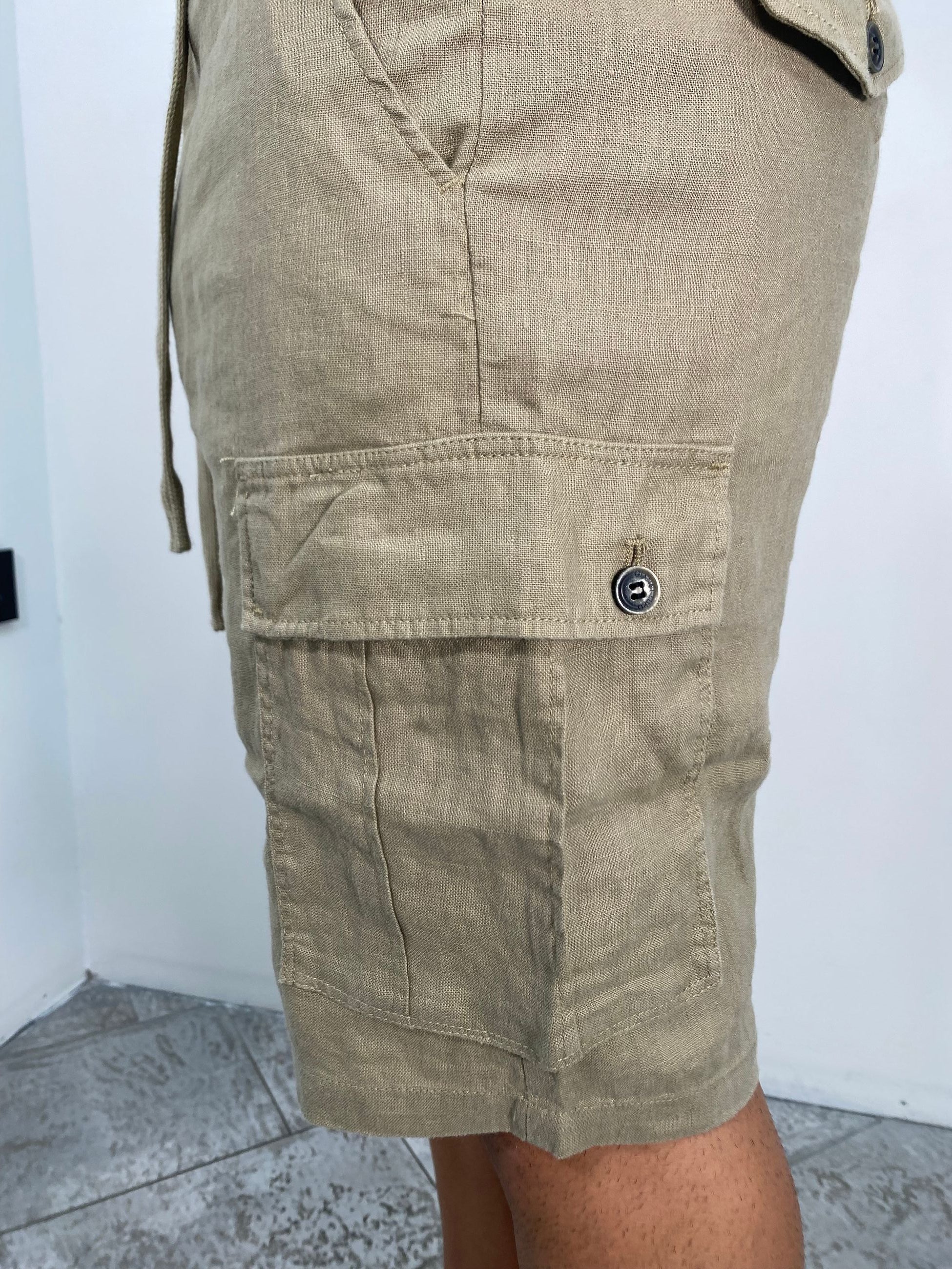 BERMUDA CARGO CON TASCONI ED ELASTICO IN VITA IN 100% LINO - REGULAR FIT GL5101BD-S25.CAM