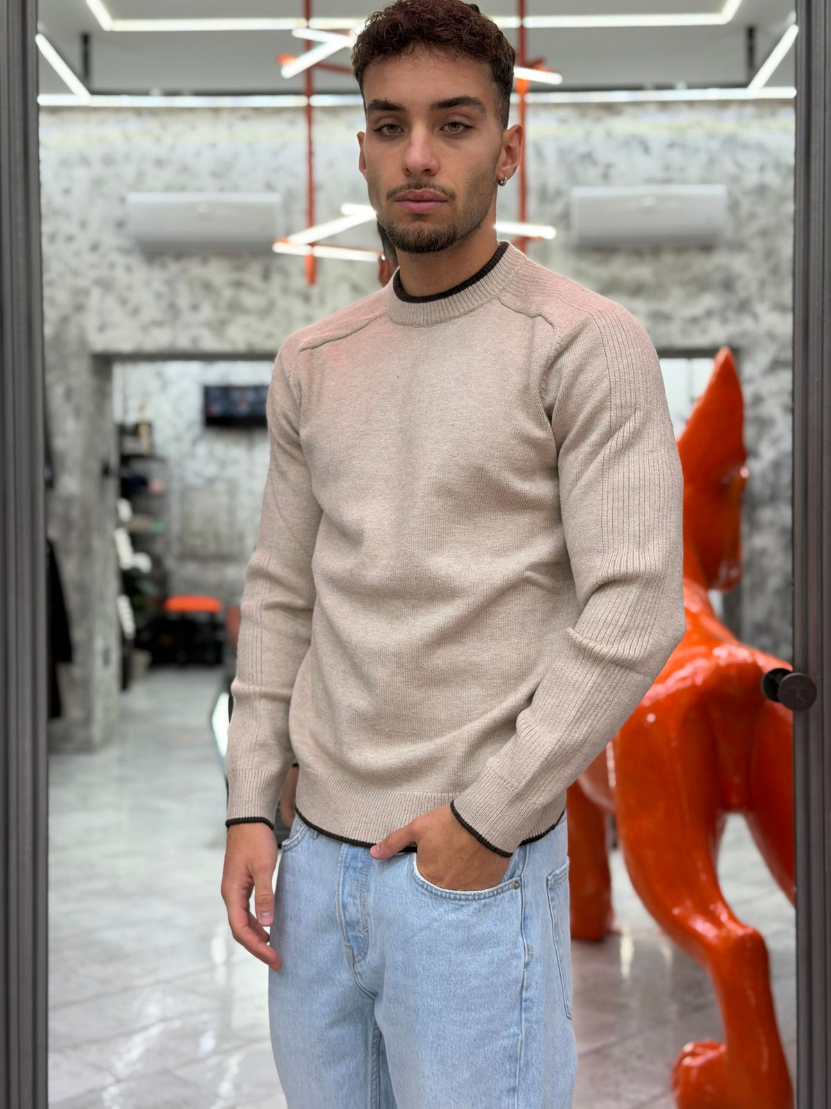 MAGLIA GIROCOLLO IN MORBIDA VISCOSA CON PROFILI IN CONTRASTO - REGULAR FIT MI3364SS.BEI