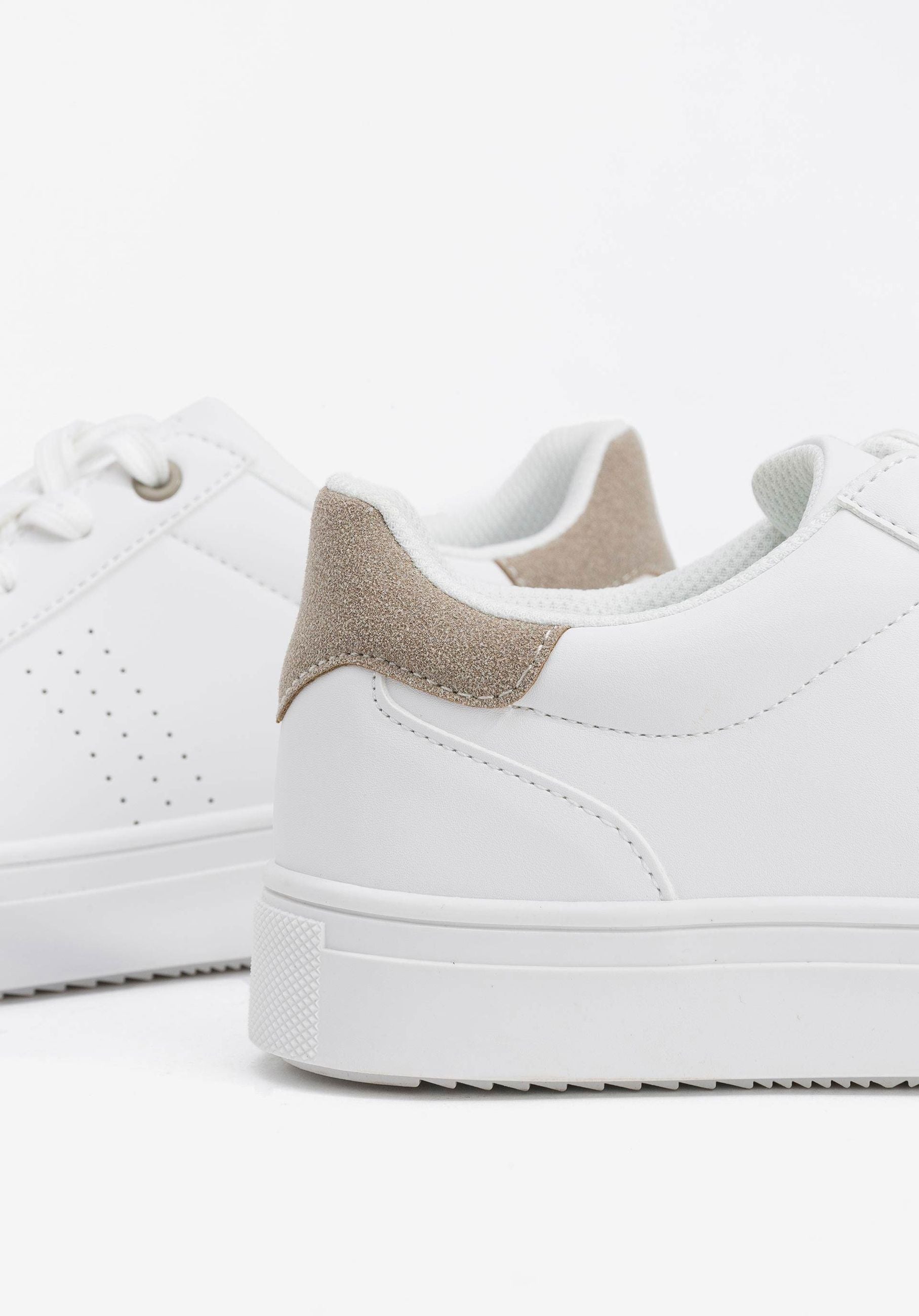 SNEAKERS LUKE CON INSERTO IN CONTRASTO SUL TALLONE 10048625