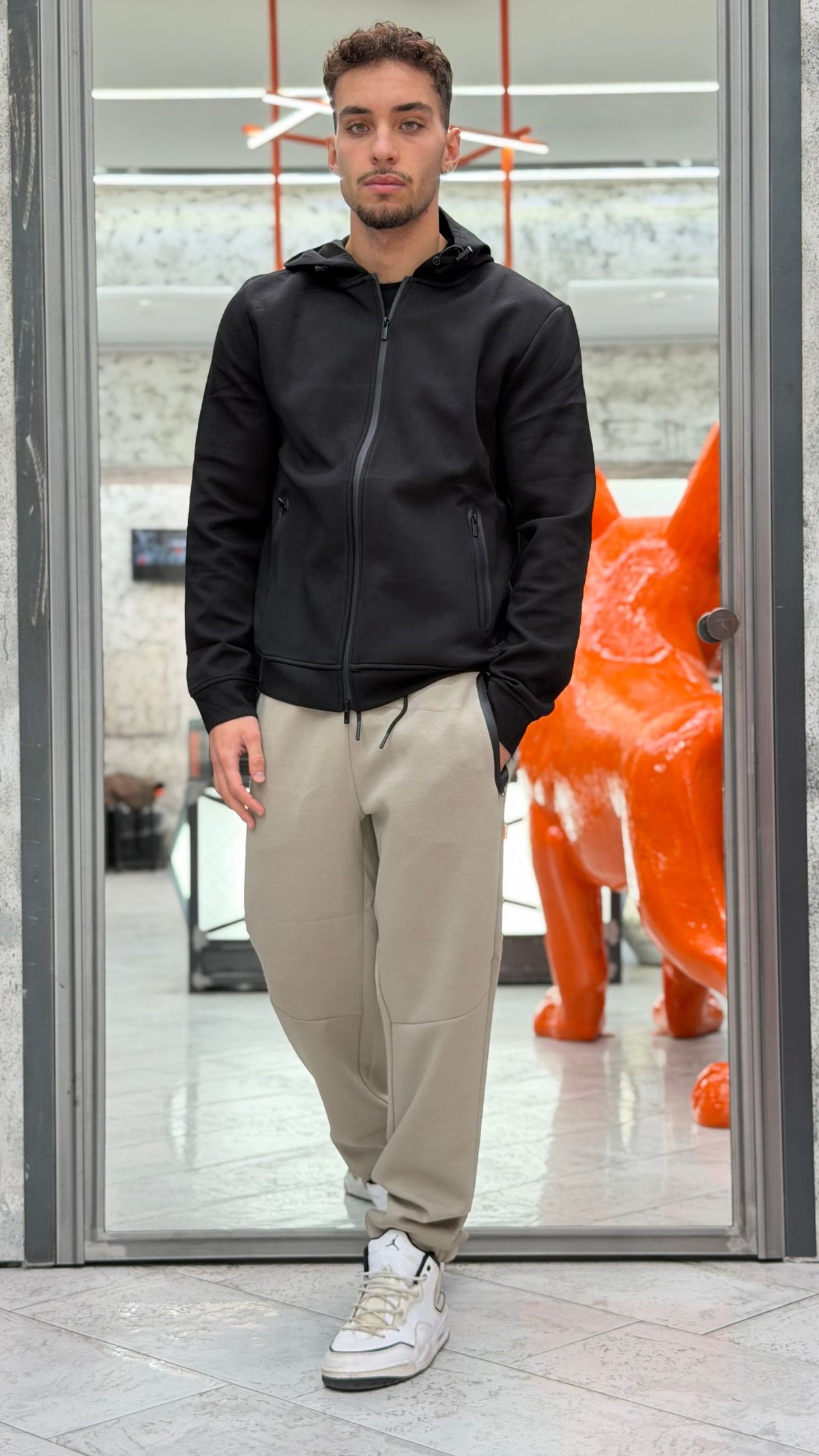 PANTALONE IN TESSUTO TECNICO INTERLOCK CON TASCHE ZIPPATE ED ELASTICO AL FONDO - REGULAR FIT MK2920078.TOR