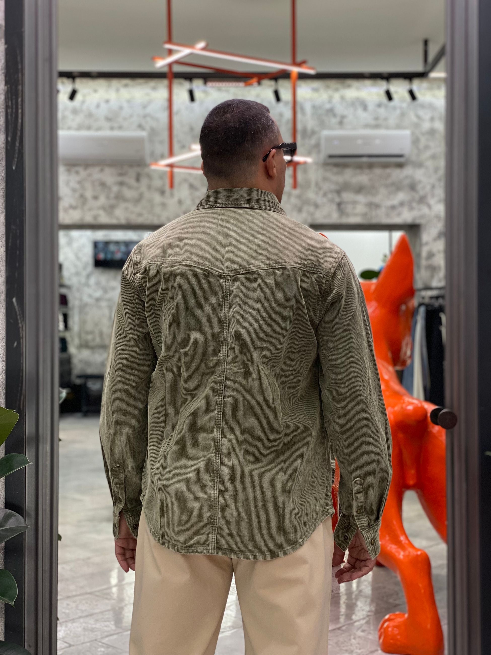 OVERSHIRT IN VELLUTO A COSTE EFFETTO DEGRADE' CON MICRO ABRASIONI E TASCHINI - COMFORT FIT GL5001DH.VMIL