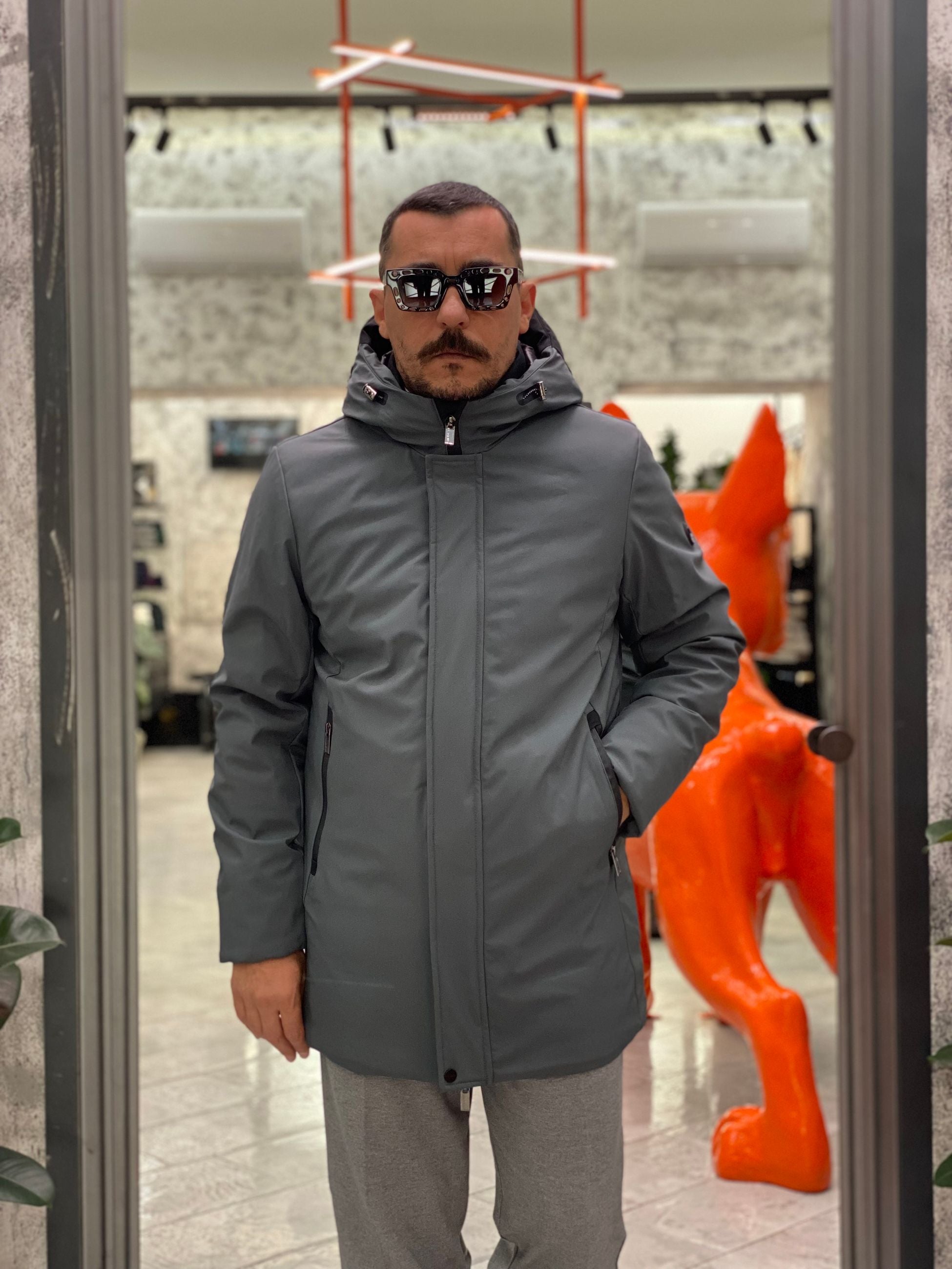 PARKA LUNGO CON CAPPUCCIO IN TESSUTO TECNICO WATERPROOF & WINDPROOF - REGULAR FIT MK24007-F25.PIO