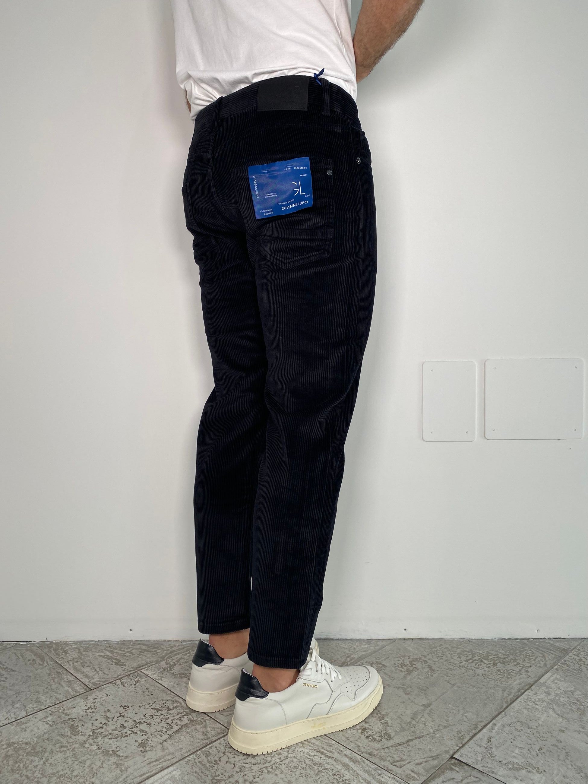 PANTALONE IN VELLUTO A COSTE ELASTICIZZATO - CARROT FIT