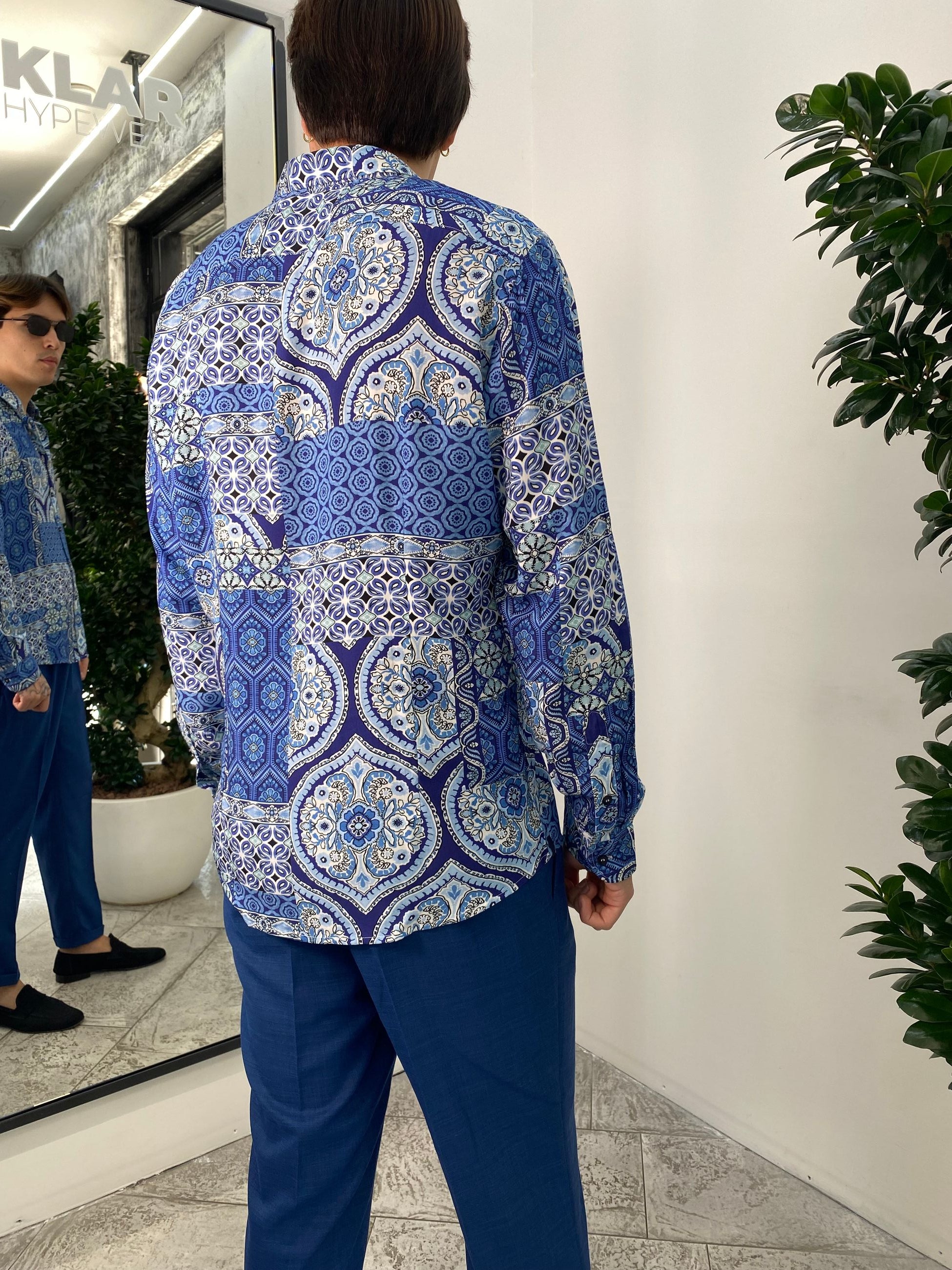 CAMICIA FANTASIA IN MORBIDA E LEGGERA VISCOSA - REGULAR FIT FIO3698.BLU