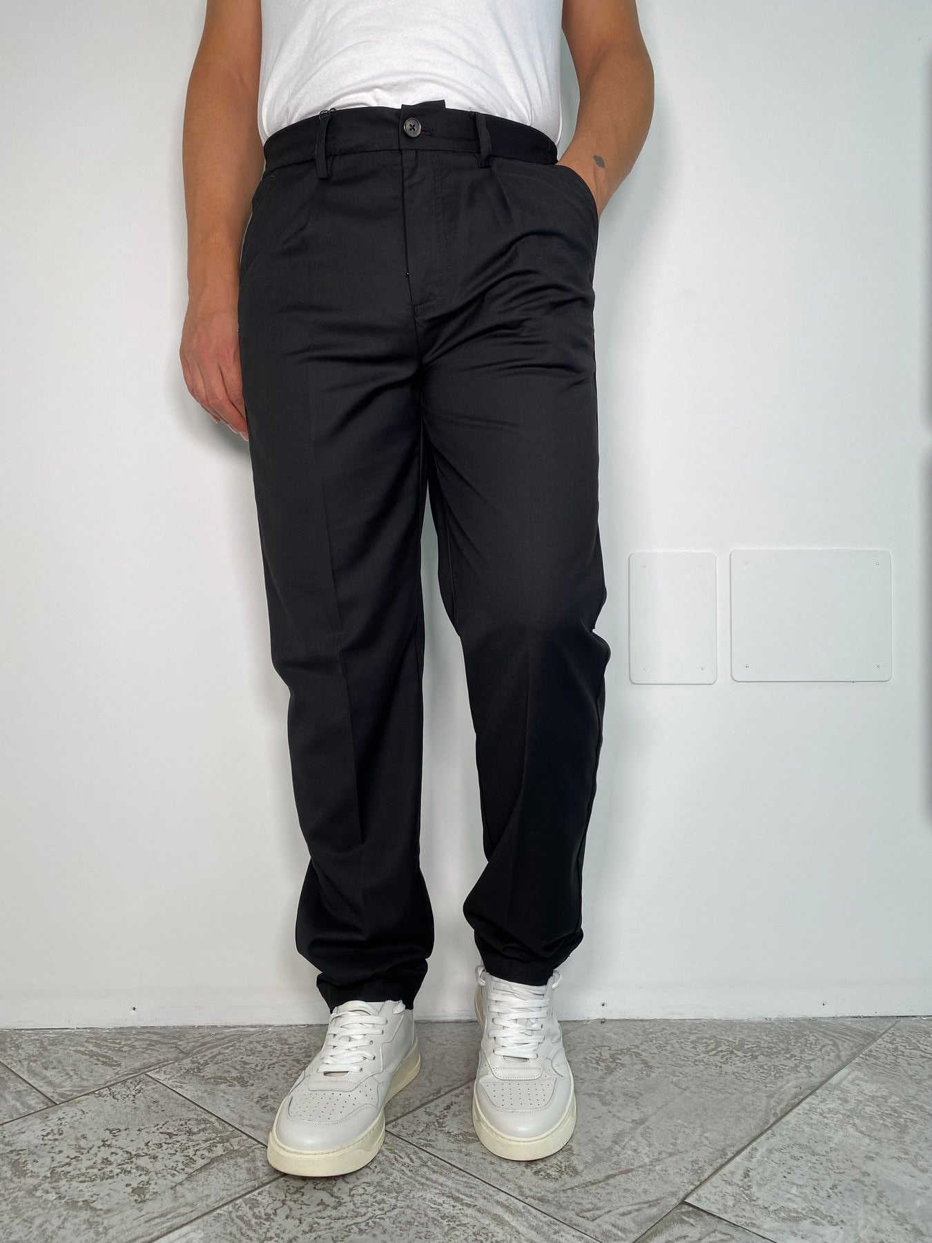 PANTALACCIO CON PINCE E TASCA A FILO - REGULAR FIT