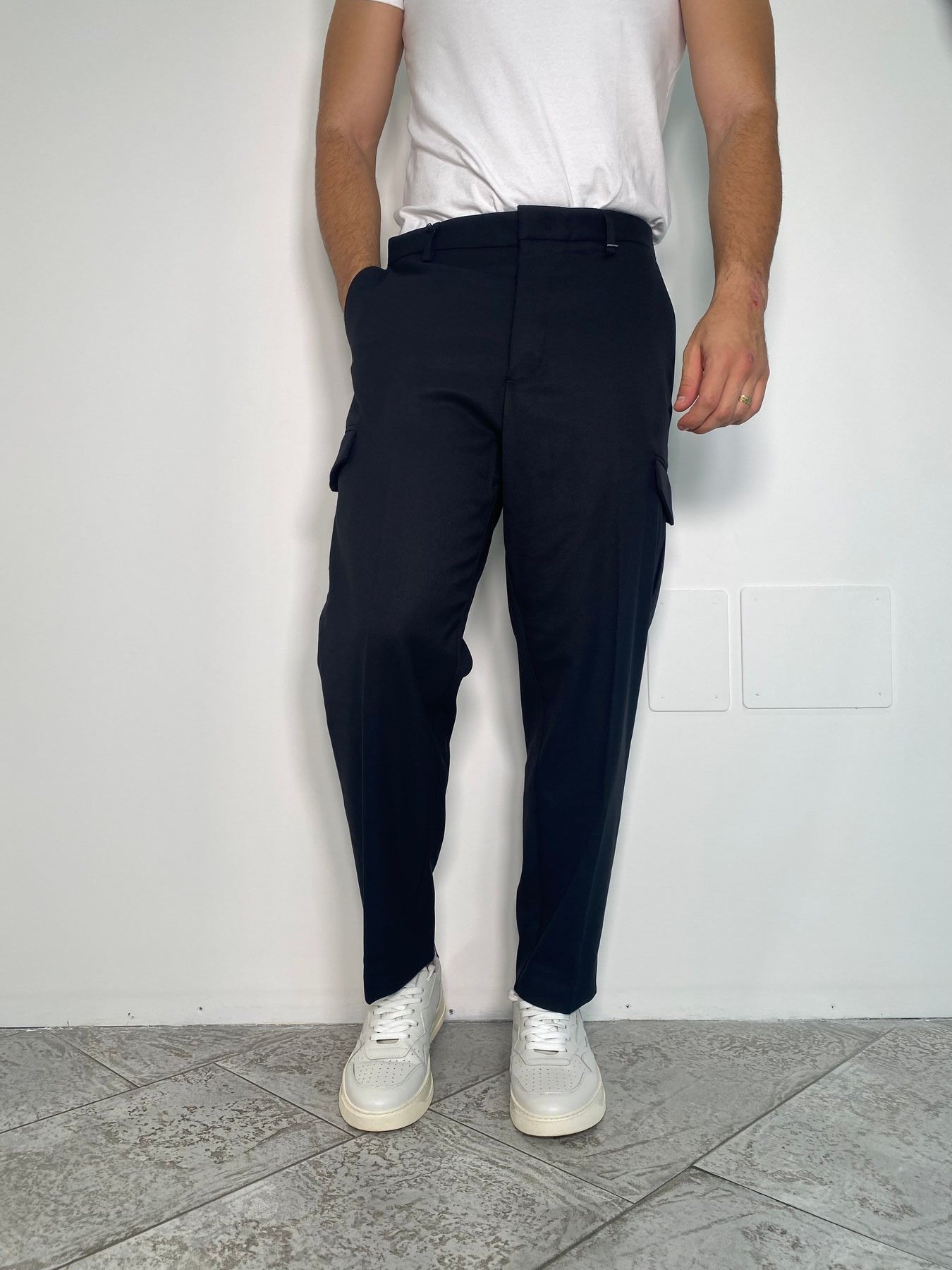 PANTALONE FONDO REGOLARE CON TASCONI A SCOMPARSA - REGULAR FIT