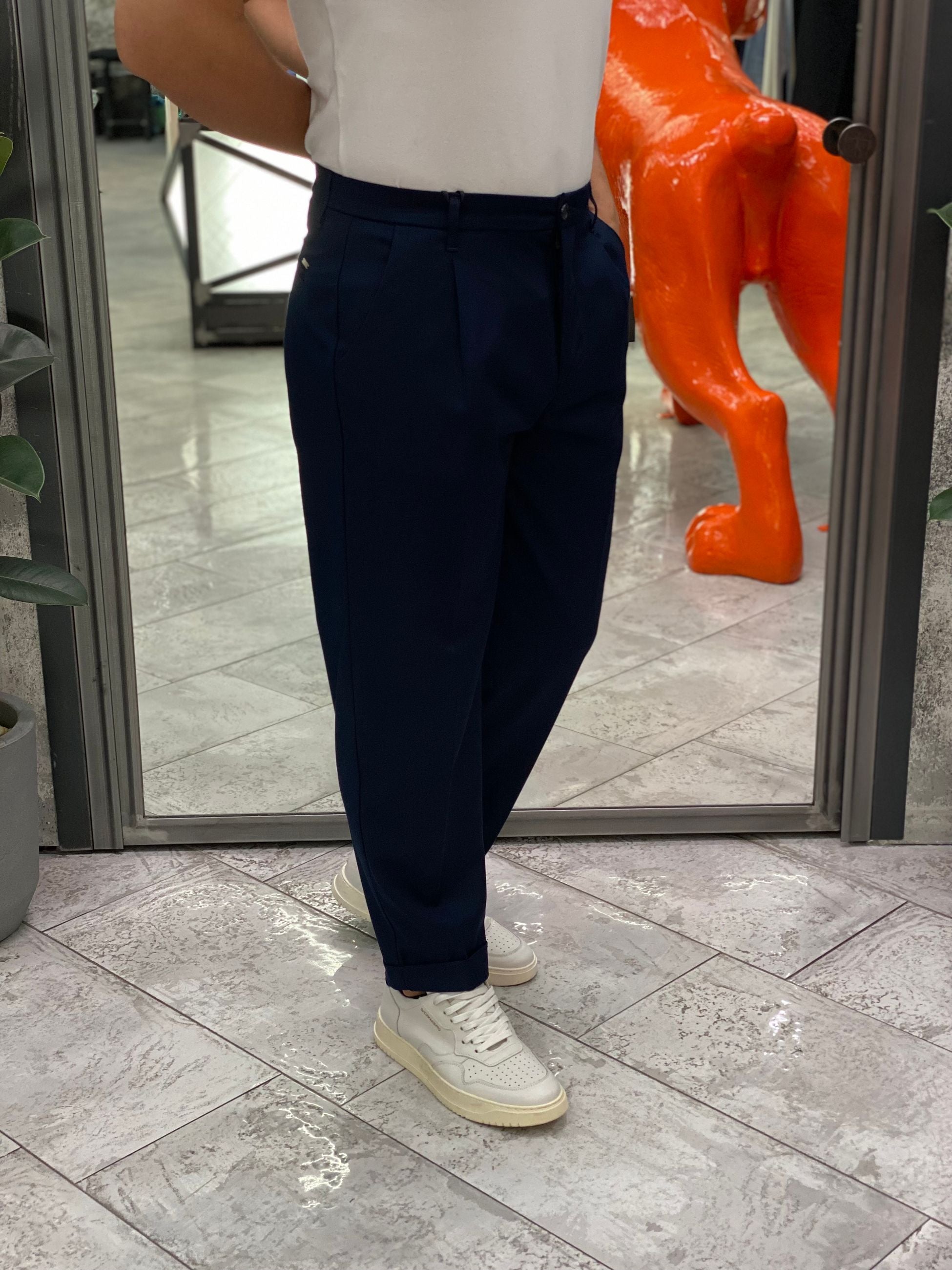PANTALONE DA COMPLETO IN TESSUTO ELEGANTE CON PINCE E RISVOLTO - REGULAR FIT GN21792.BLU