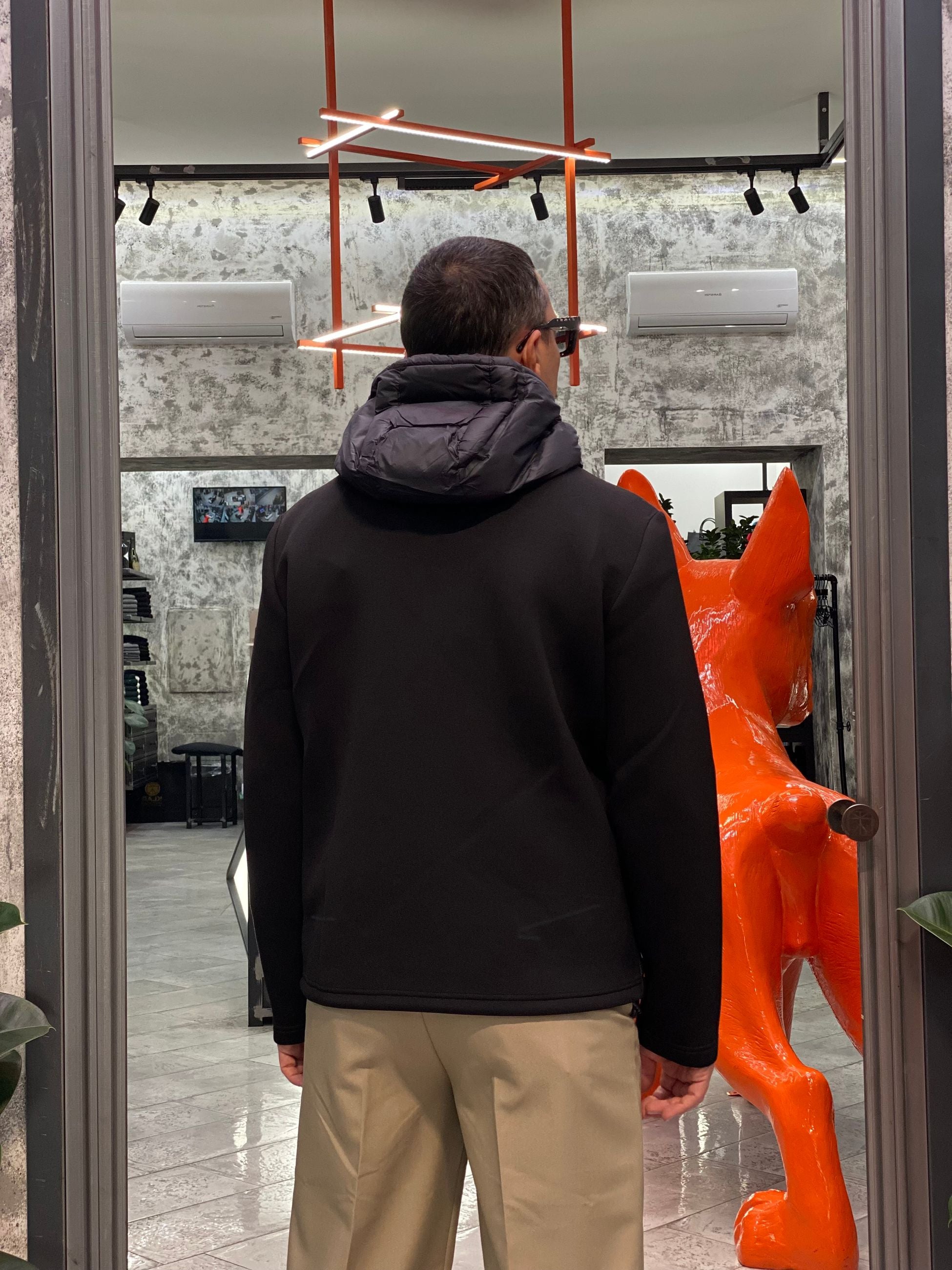 GIUBBINO GUNN CON CAPPUCCIO IN TESSUTO COMBINATO SCUBA-BONDED ELASTICIZZATO - COMFORT FIT CN.G225326.NER