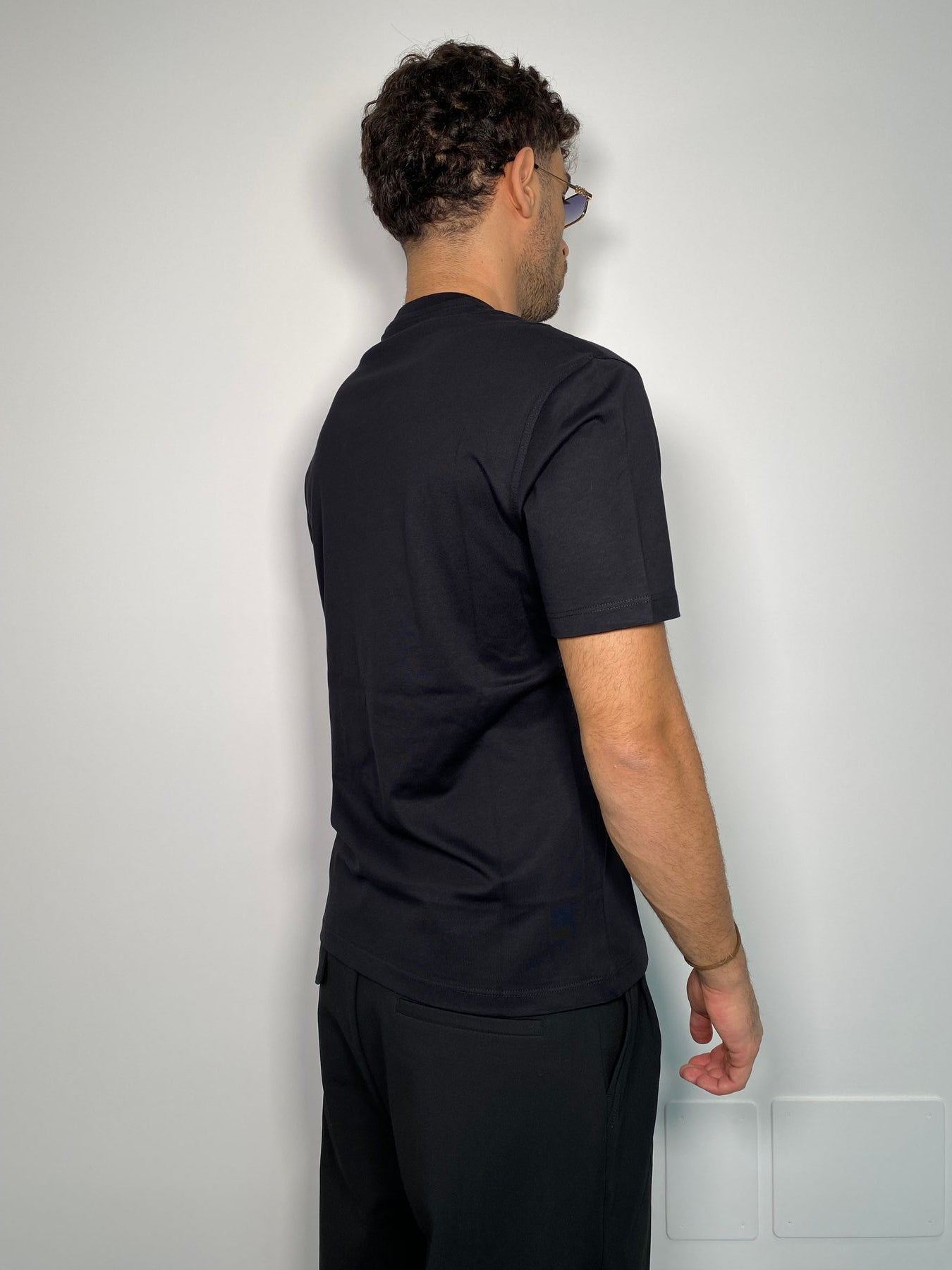 T-SHIRT CON LOGO RICAMATO LATO CUORE - REGULAR FIT