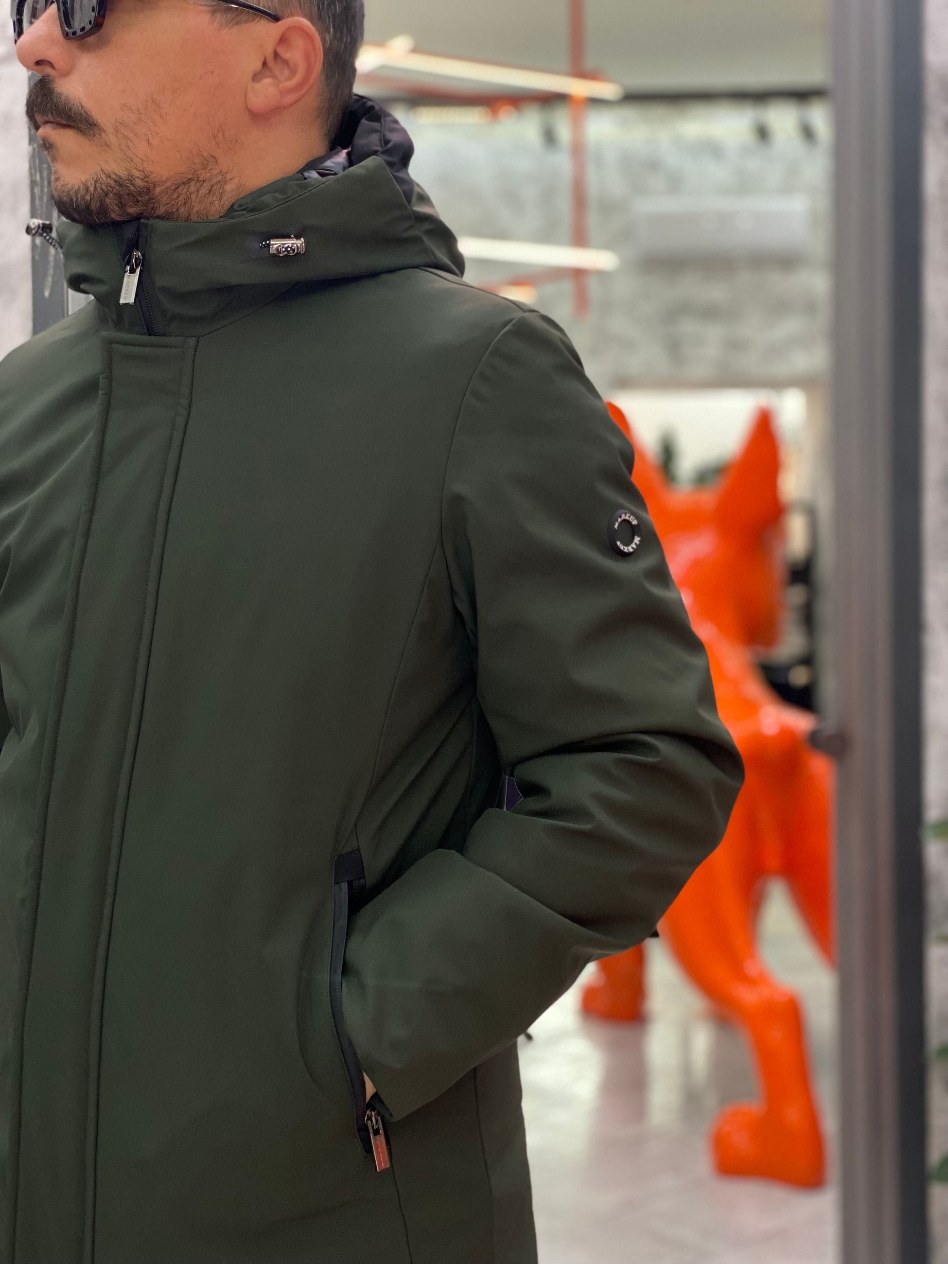 PARKA LUNGO CON CAPPUCCIO IN TESSUTO TECNICO WATERPROOF & WINDPROOF - REGULAR FIT MK24007-F25.VMIL