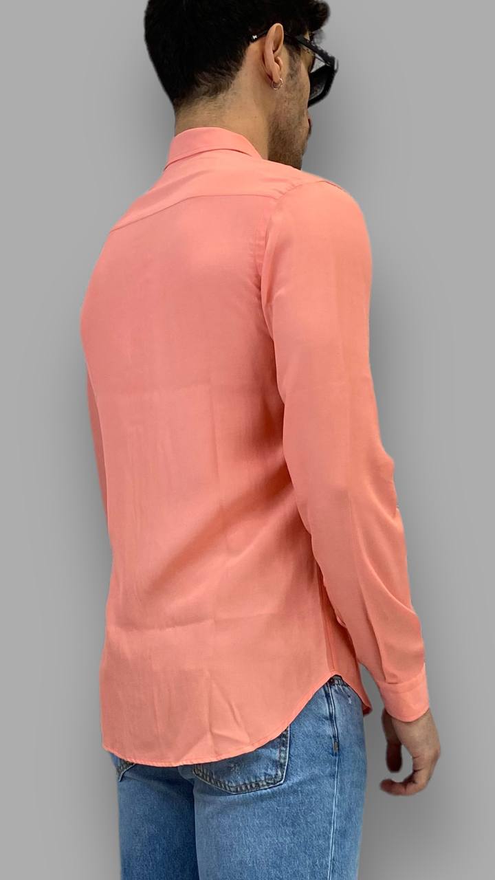 CAMICIA IN MORBIDA VISCOSA CON BOTTONI EFFETTO LEGNO - REGULAR FIT