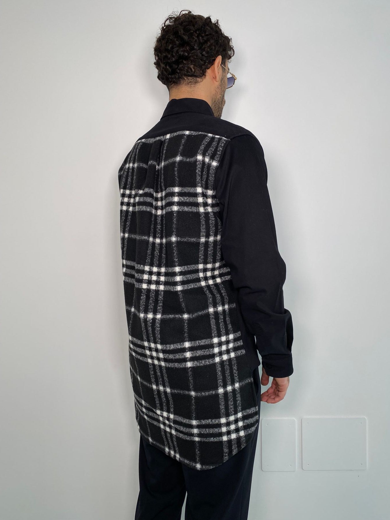 CAMICIA ASIMMETRICA IN CALDO COTONE CON RETRO A QUADRI IN FLANELLA - REGULAR FIT