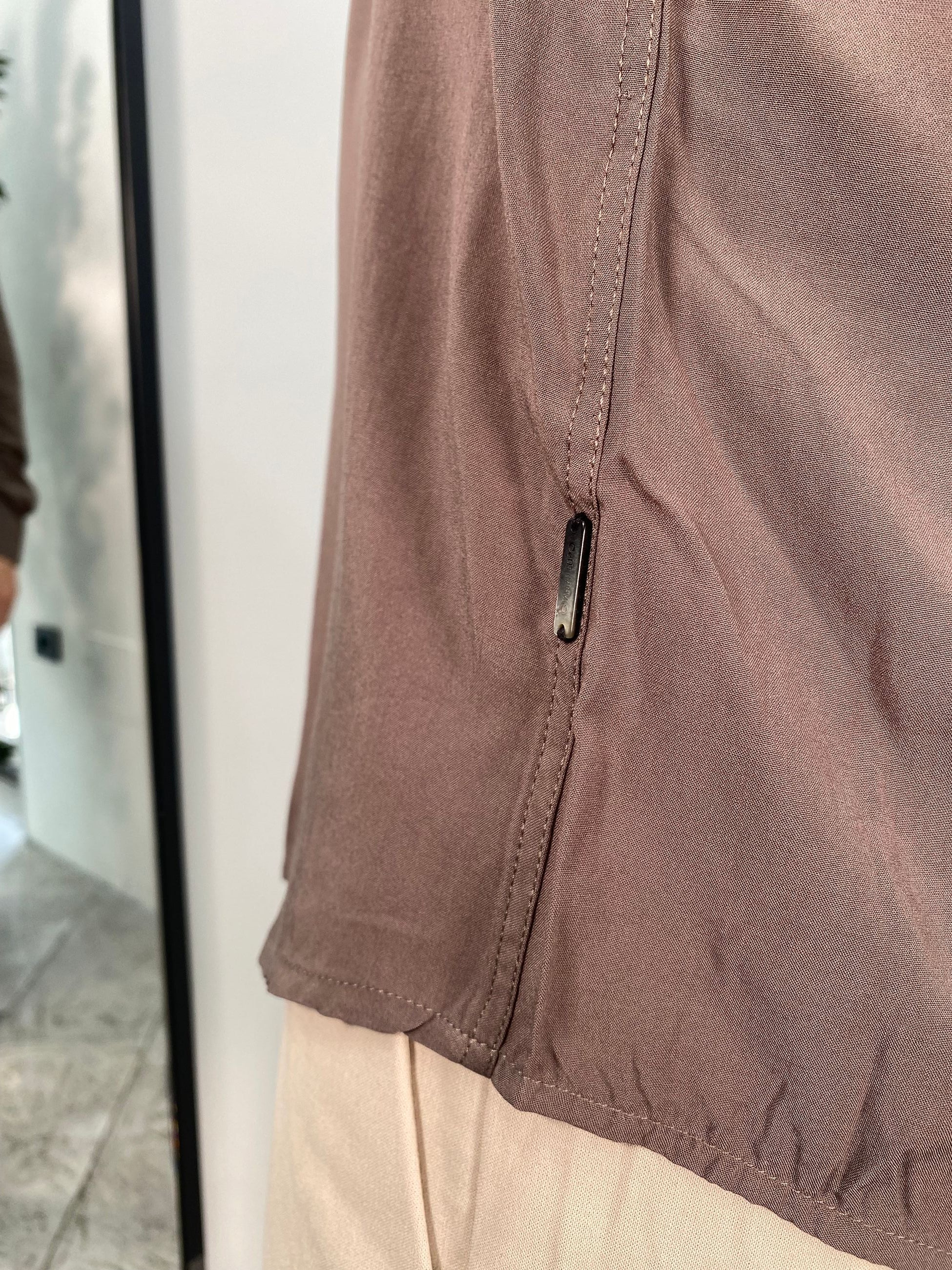 CAMICIA BASIC COLLO PICCOLO IN MORBIDA E LEGGERA VISCOSA - REGULAR FIT GL7677S-S25.MUD