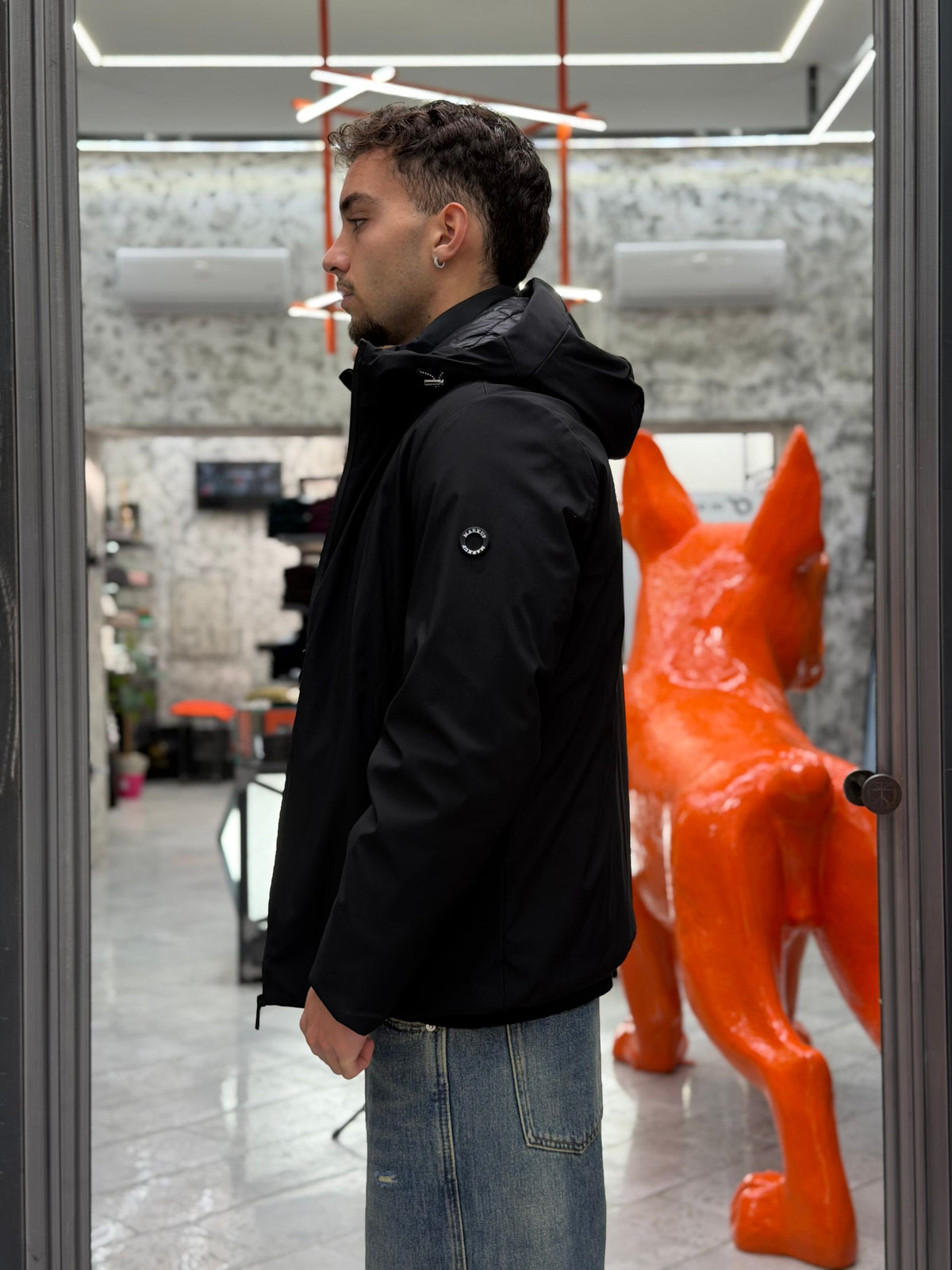 PARKA CORTO CON CAPPUCCIO IN TESSUTO TECNICO WATERPROOF & WINDPROOF - REGULAR FIT MK24006.NER