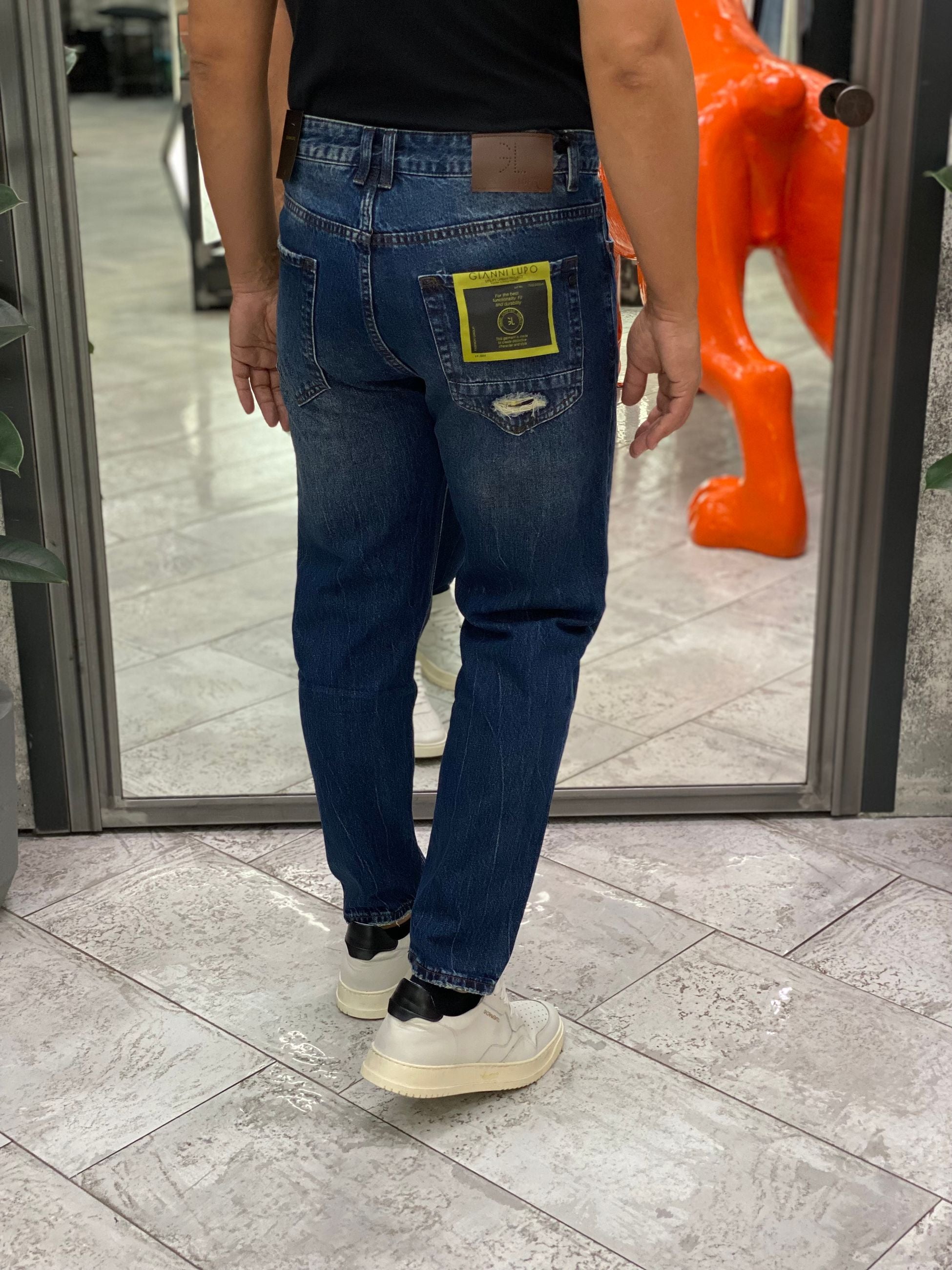 JEANS MIKE 5 TASCHE DARK WASH CON ABRASIONI - CARROT FIT GL6388Q