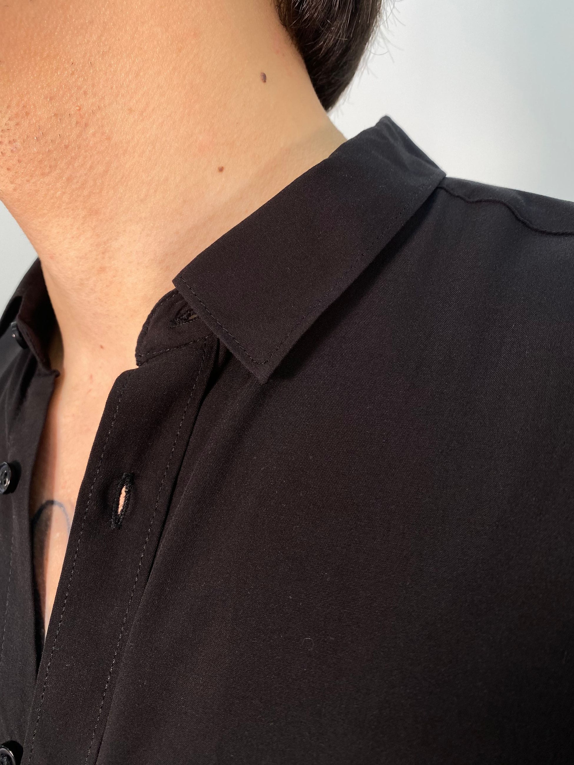 CAMICIA BASIC COLLO PICCOLO IN MORBIDA E LEGGERA VISCOSA - REGULAR FIT GL7677S-S25.NER