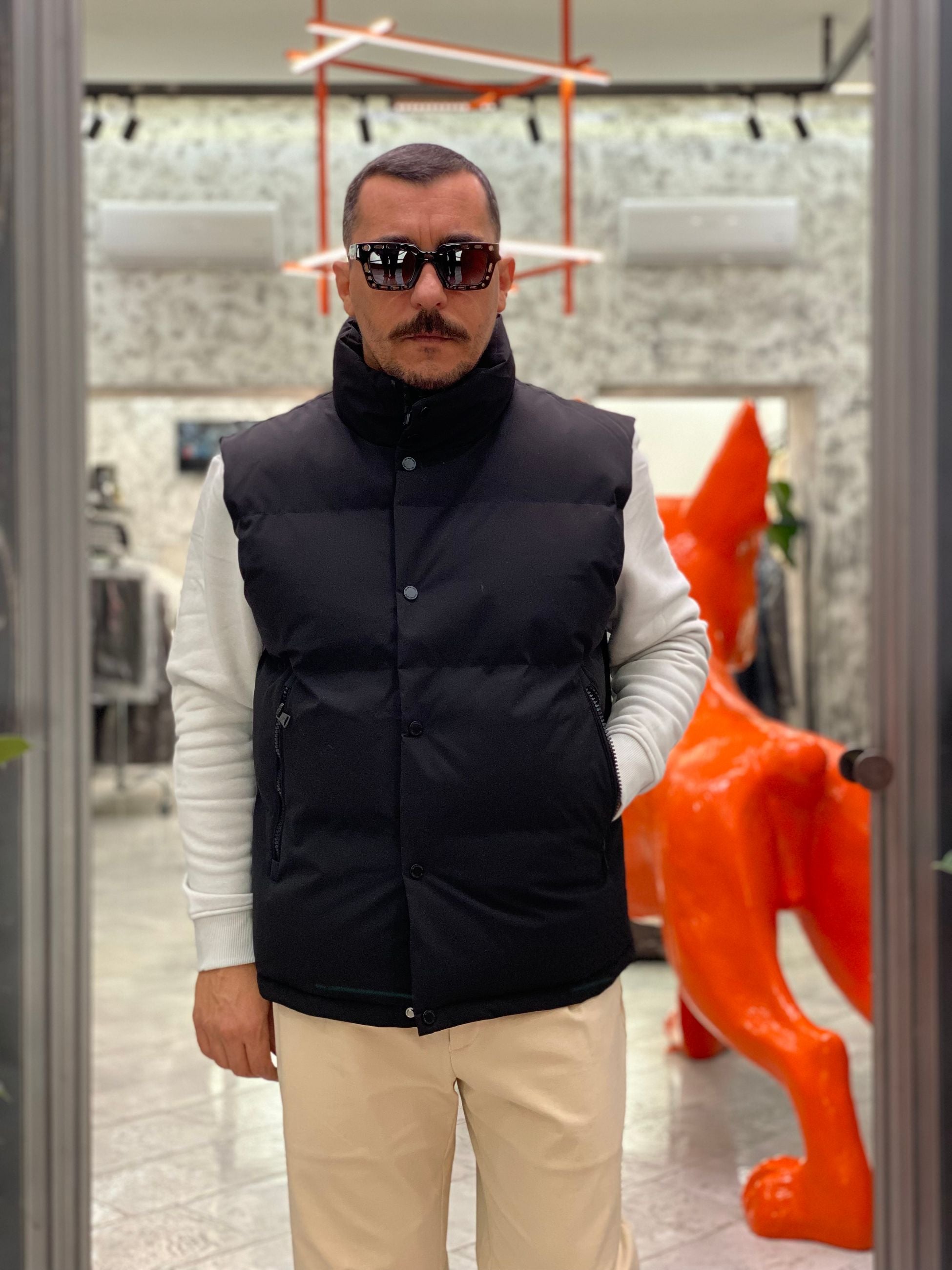 PIUMINO SMANICATO IMBOTTITO CON TASCHE ZIP E BOTTONI AUTOMATICI - REGULAR FIT GL354R.NER