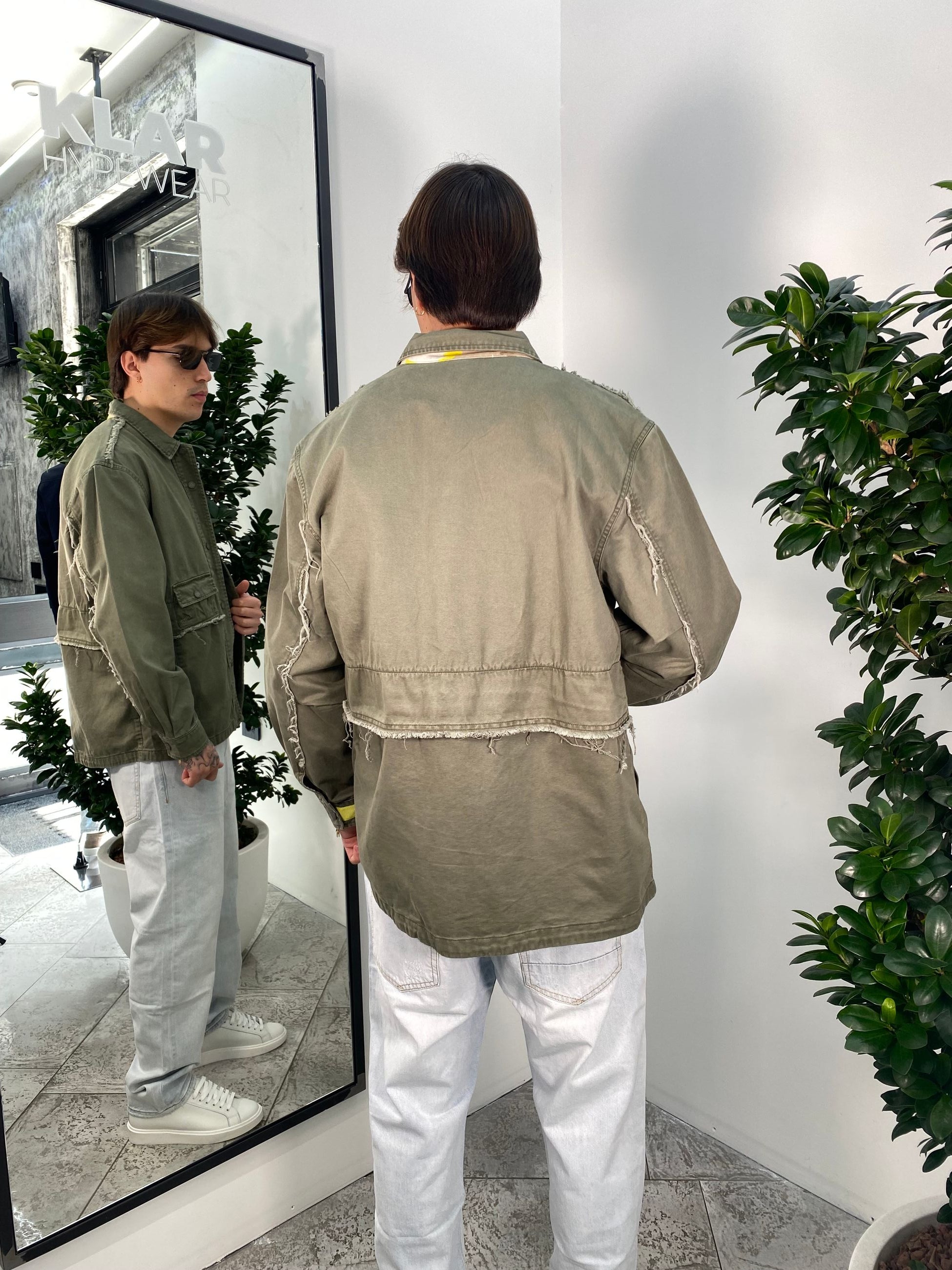 OVERSHIRT MILITARE CON BOTTONI AUTOMATICI E ABRASIONI - OVERSIZE FIT GL338R.VMIL