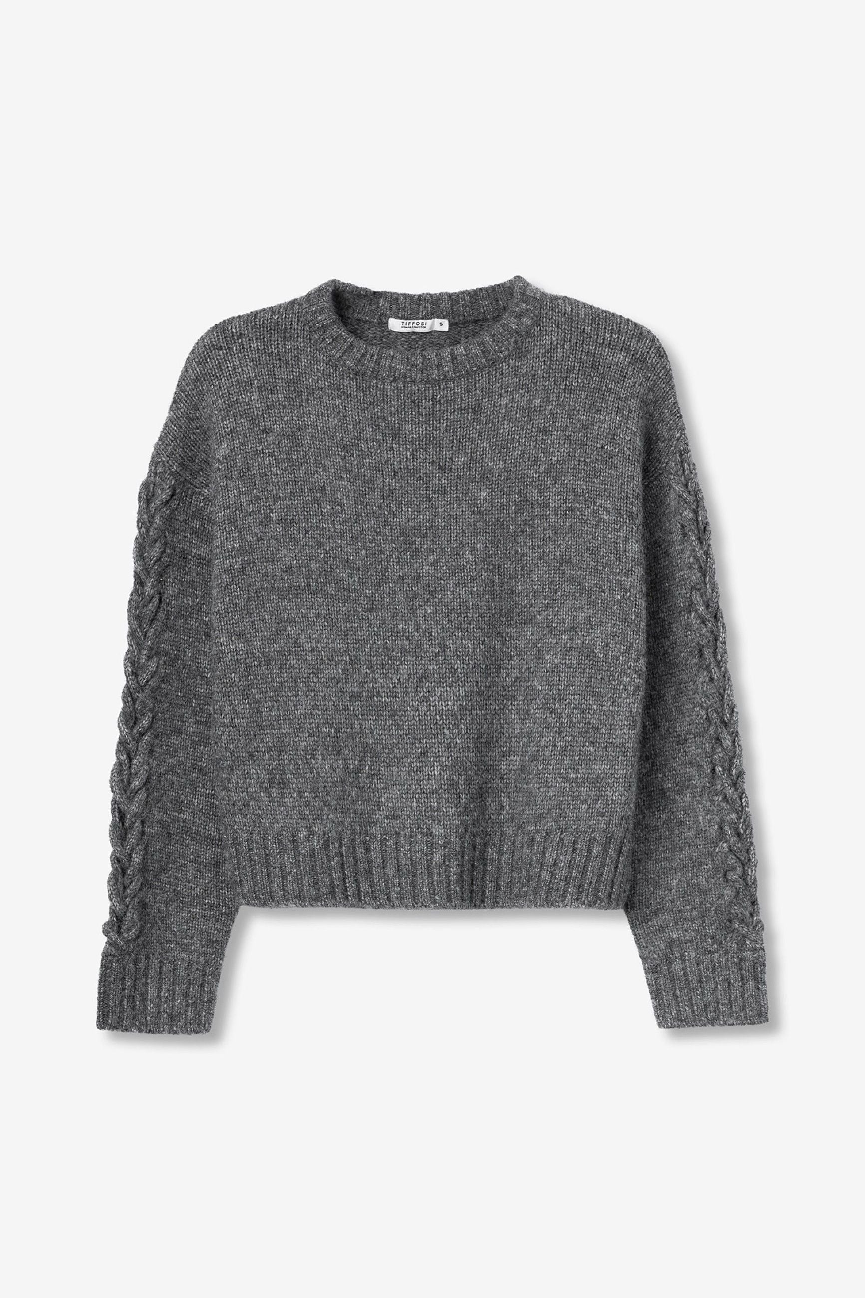 MAGLIONE GIROCOLLO BRAIDED CON ELEGANTI DETTAGLI INTRECCIATI SULLE MANICHE - COMFORT FIT 10066032