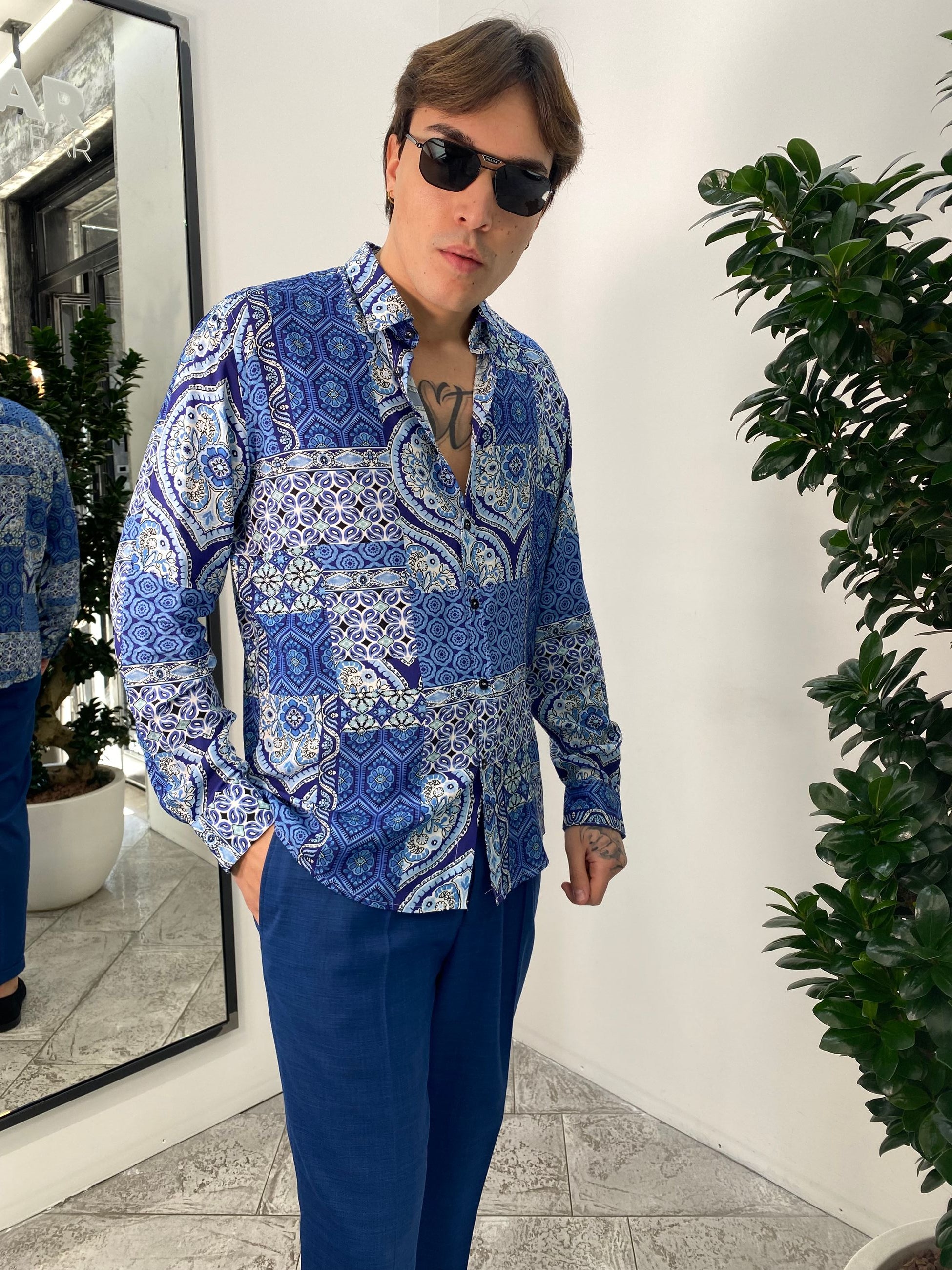 CAMICIA FANTASIA IN MORBIDA E LEGGERA VISCOSA - REGULAR FIT FIO3698.BLU