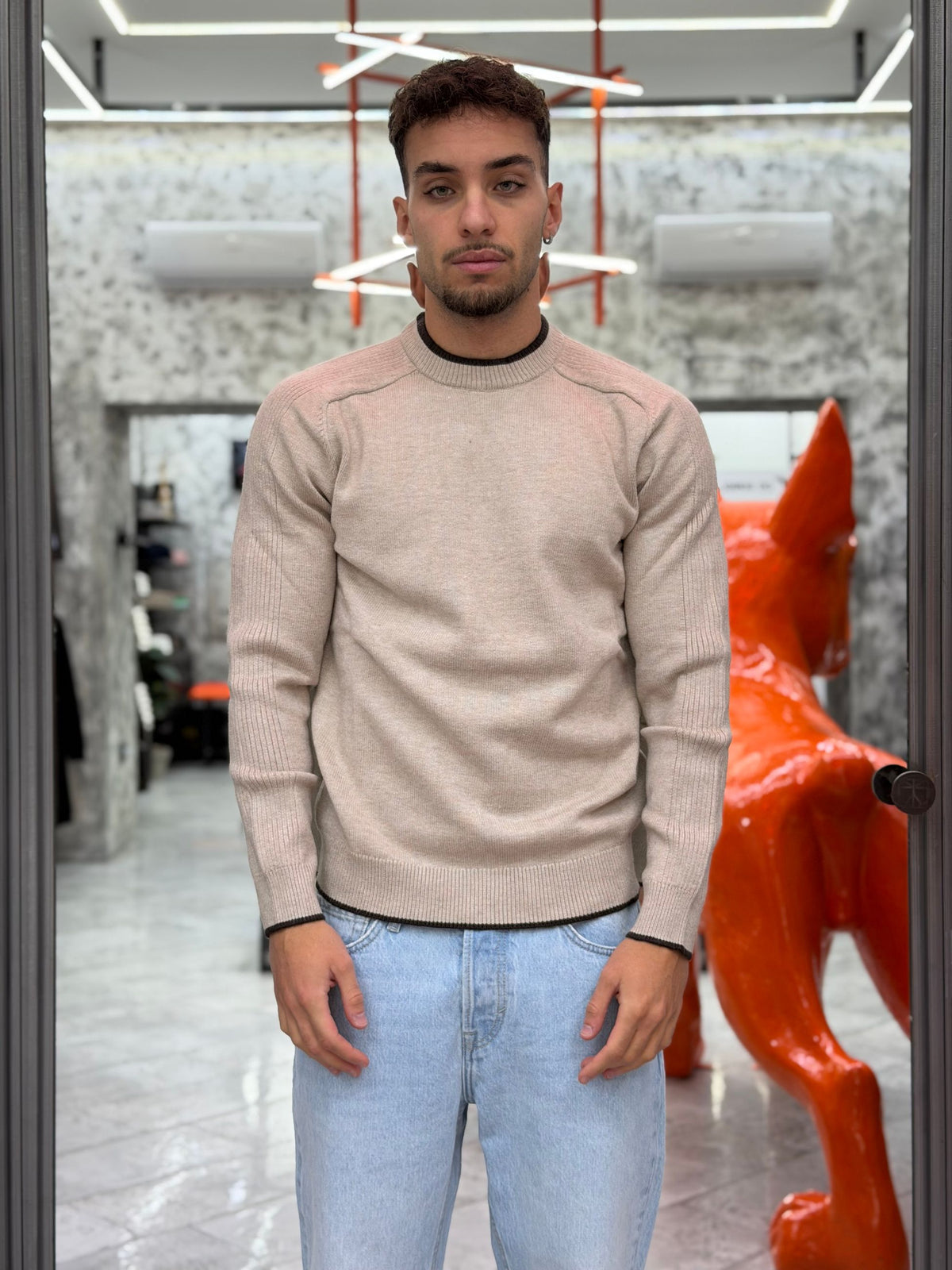 MAGLIA GIROCOLLO IN MORBIDA VISCOSA CON PROFILI IN CONTRASTO - REGULAR FIT MI3364SS.BEI