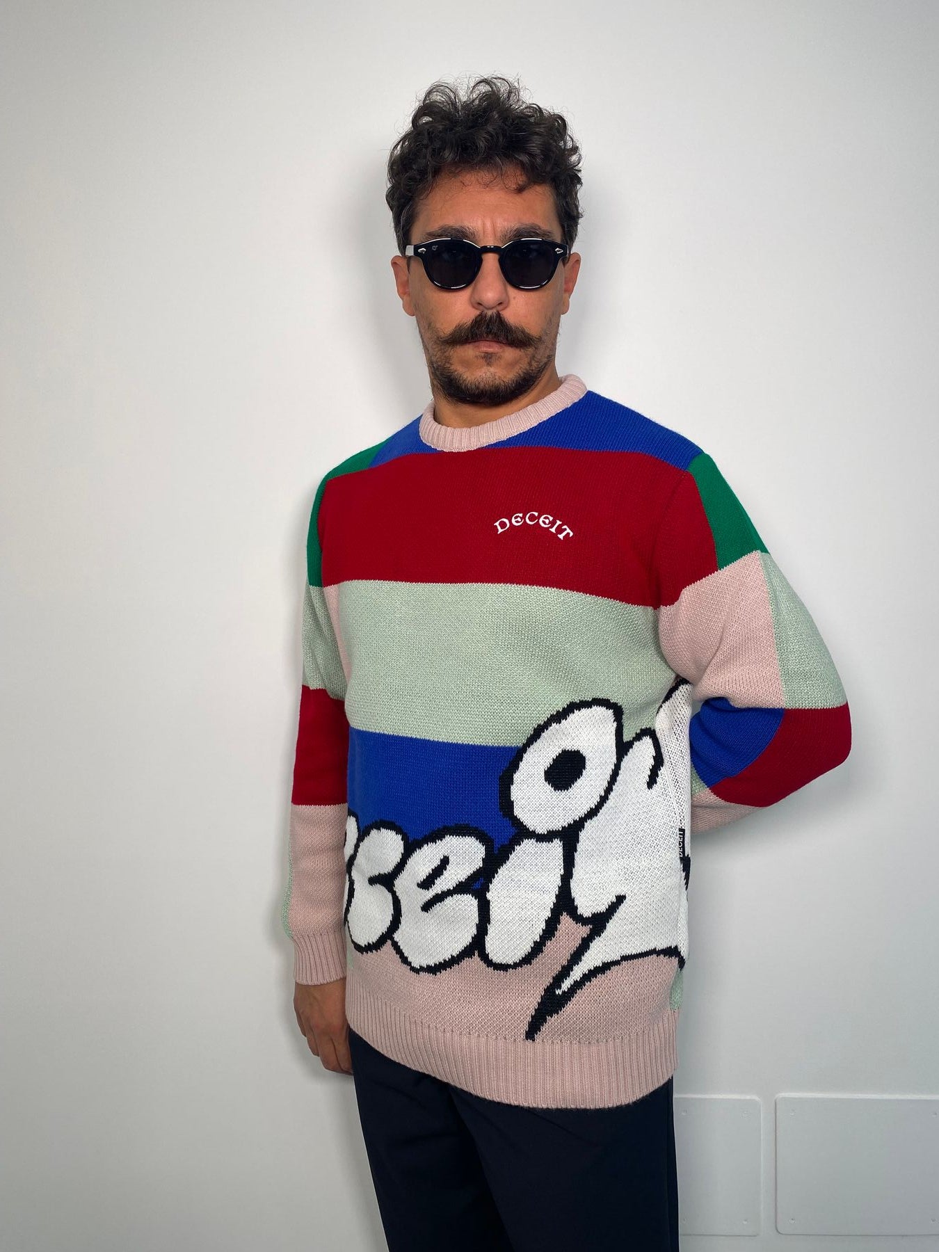 MAGLIA GIROCOLLO CON TRAMA RIGONI E MAXI LOGO SUL FONDO - REGULAR FIT