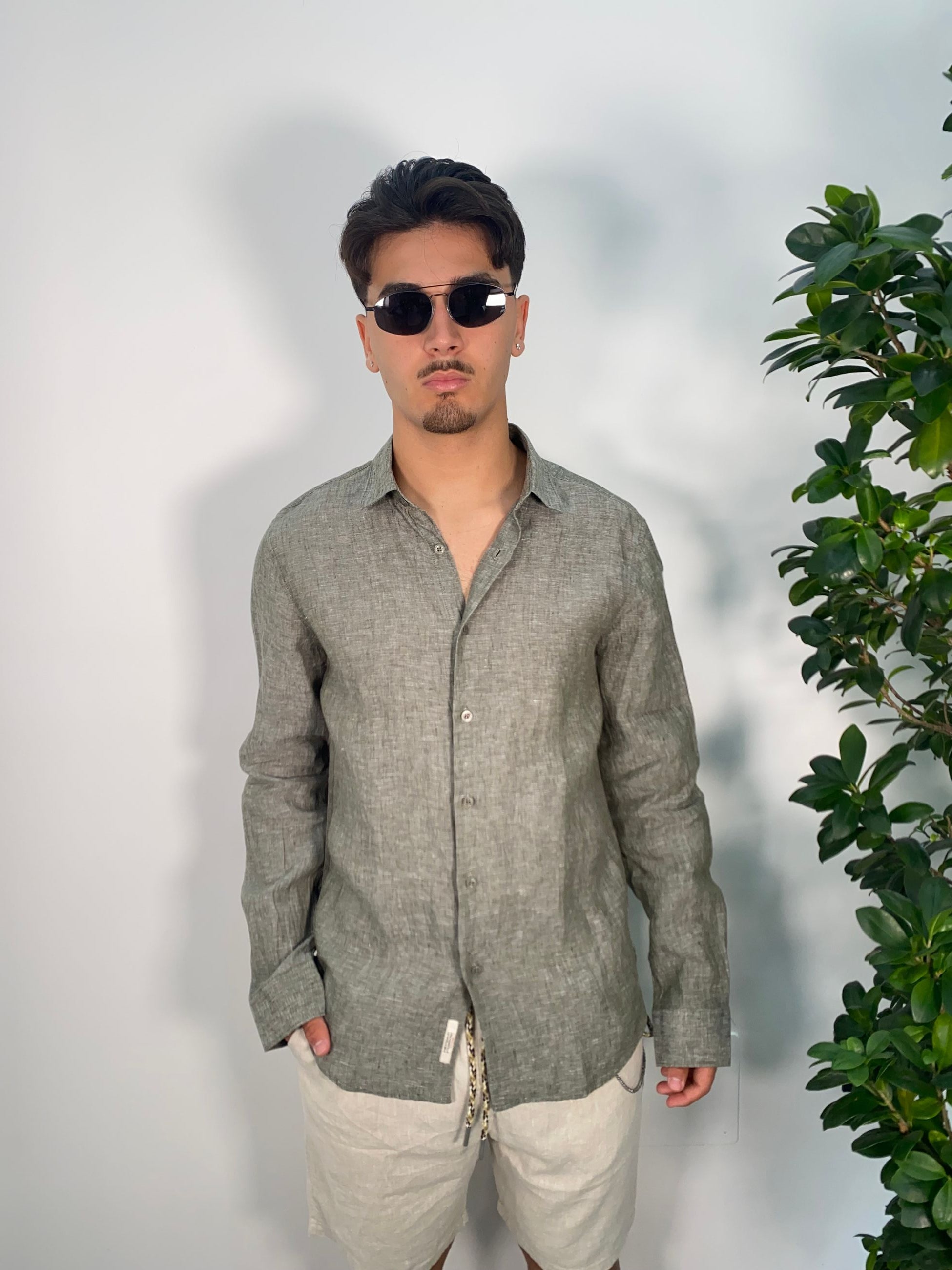CAMICIA IN LINO FIAMMATO COLLO ALL'ITALIANA - REGULAR FIT GL7732S-S25.VMIL