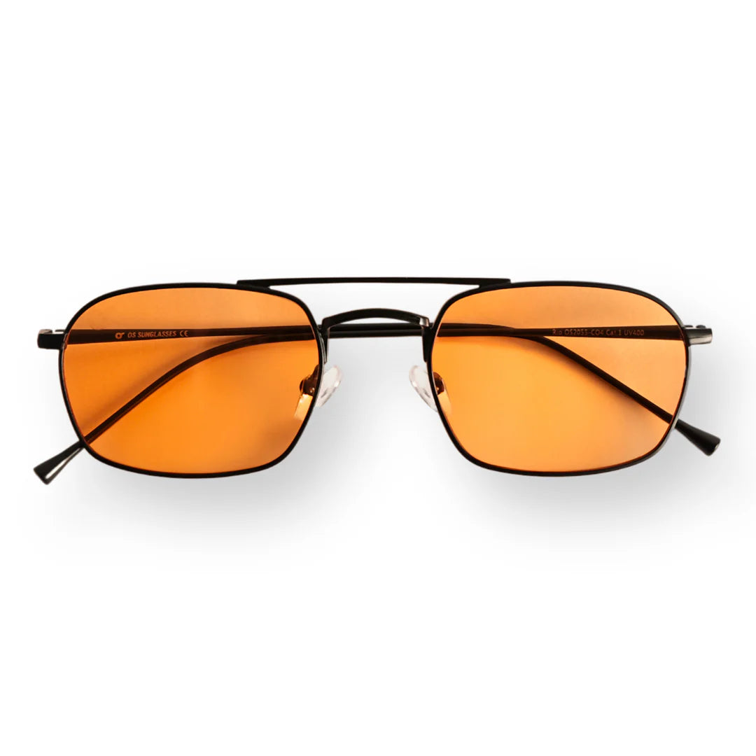 OCCHIALI RIO
COLORE MONTATURA NERO
COLORE LENTE ARANCIO OS2055-C04