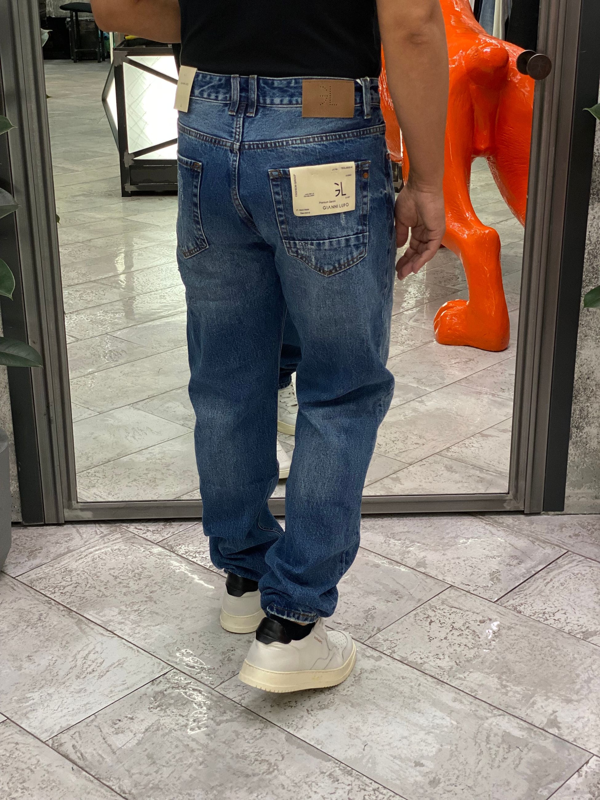 JEANS ALEX VINTAGE WASH CON STRAPPI E RIVETTI E BOTTONI A CONTRASTO - STRAIGHT FIT GL6366Q