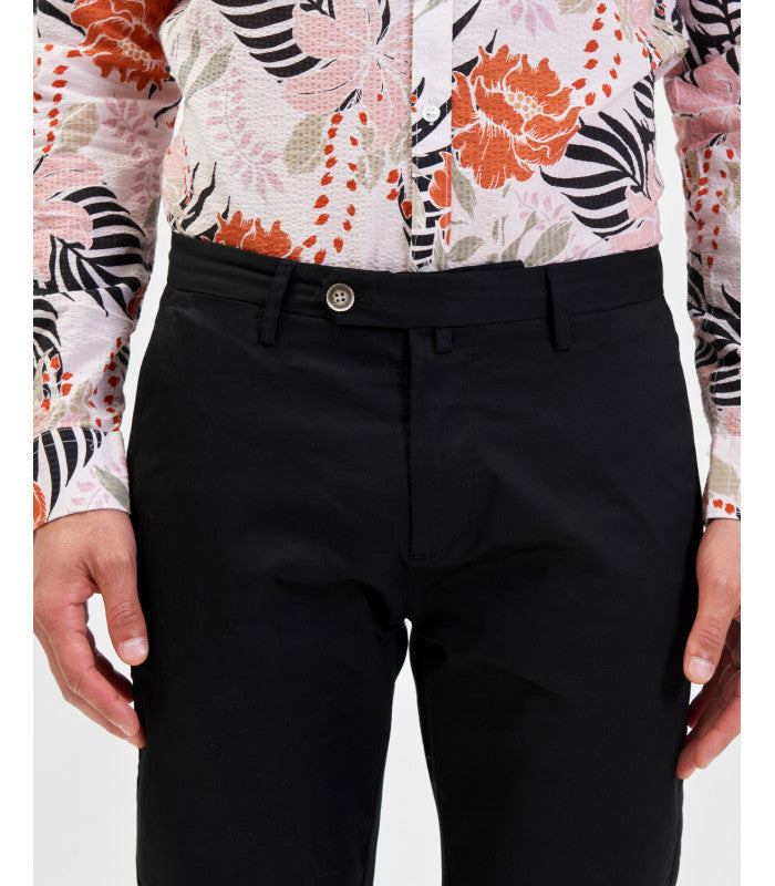 PANTALONE CHINOS TASCA AMERICA CON DETTAGLI SARTORIALI IN COTONE ELASTICIZZATO - SLIM FIT