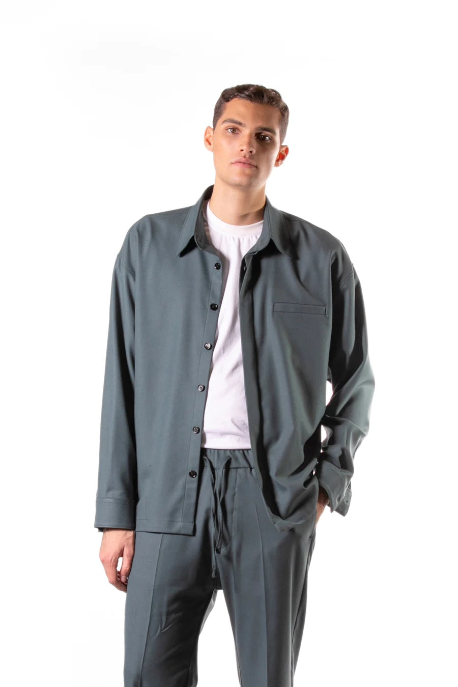 GIACCA CAMICIA IN TWILL DI VISCOSA CON TASCHINO - OVERSIZE FIT