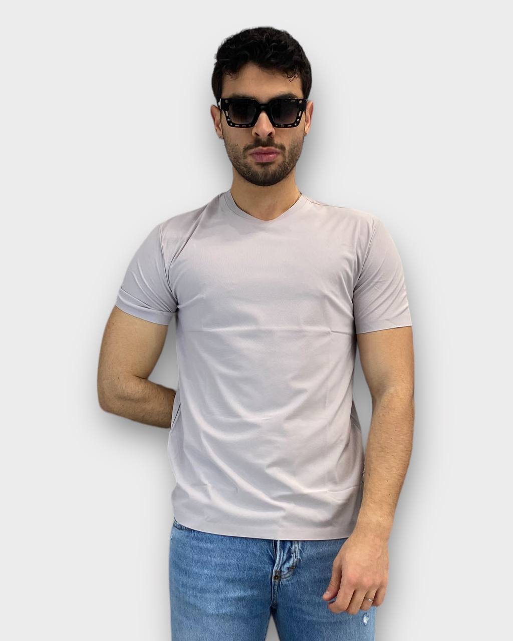 T-SHIRT BASIC IN TESSUTO EXTRA LIGHT ELASTICIZZATO - REGULAR FIT