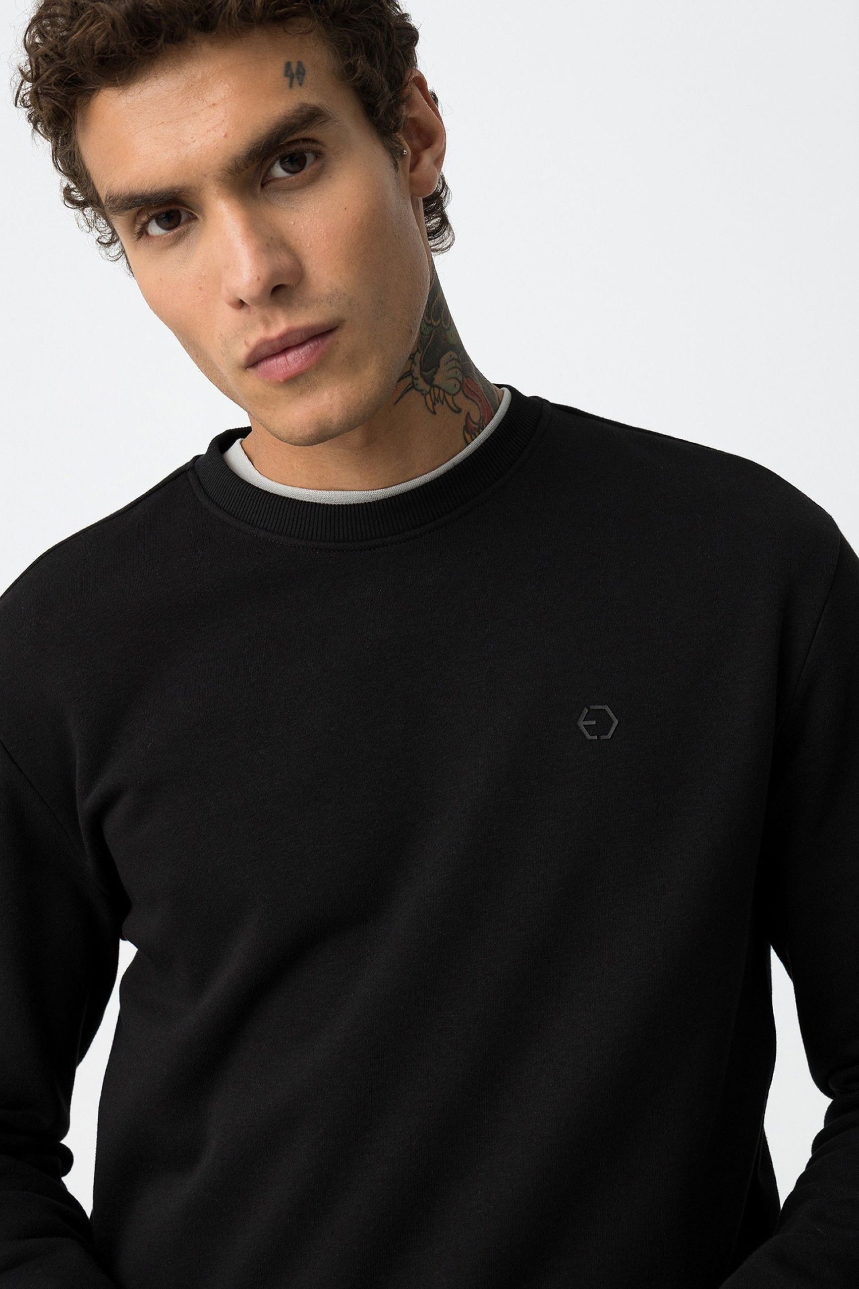 FELPA JAMIE BASIC GIROCOLLO CON LOGO LATO CUORE - REGULAR FIT 10061520.NER
