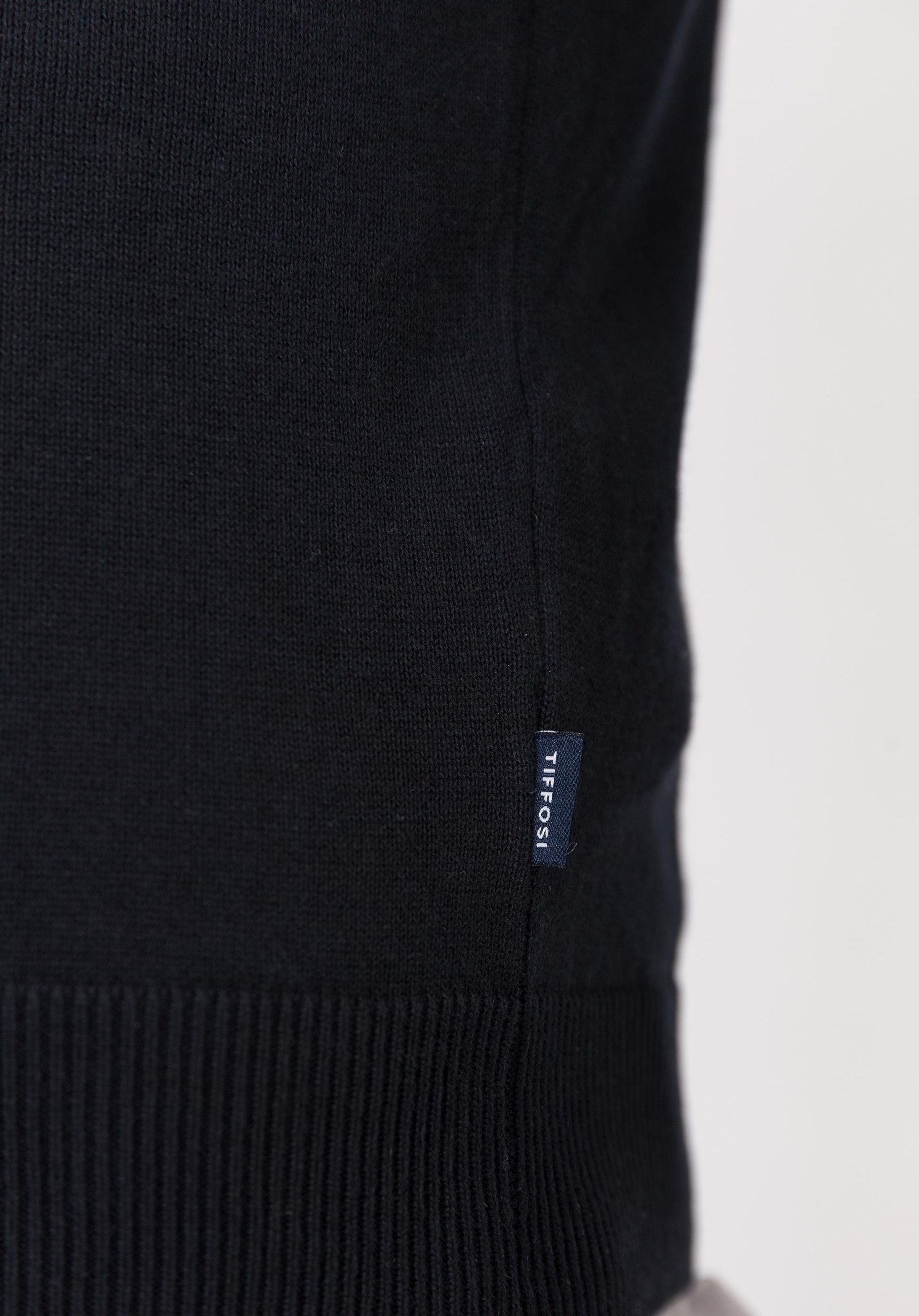 MAGLIA GIROCOLLO BOSS IN 100% COTONE - REGULAR FIT 10041585.BLU