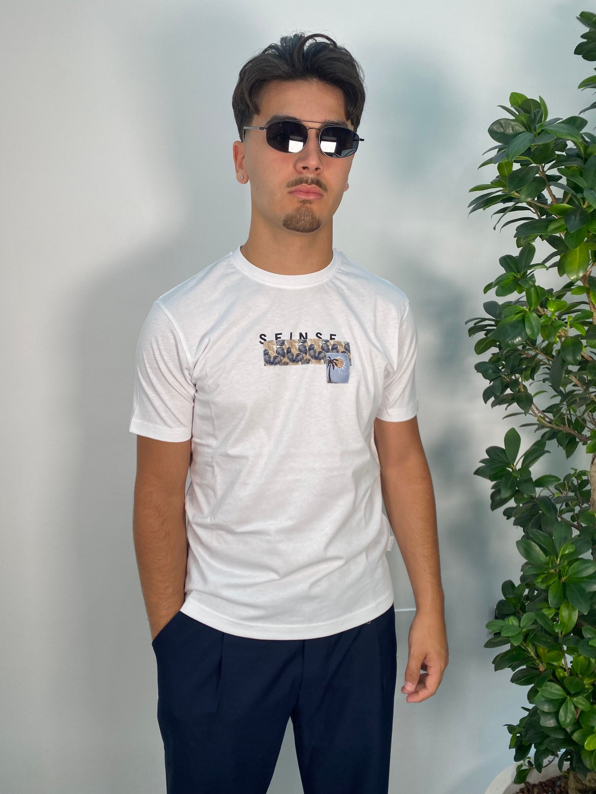 T-SHIRT IN 100% COTONE PREMIUM CON LOGO E RICAMO TROPICAL - REGULAR FIT TE2973SS