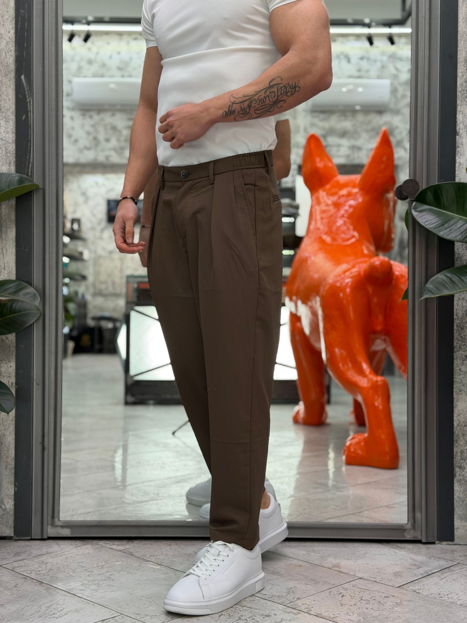 PANTALONE ELEGANTE TASCA AMERICA CON PINCE IN MORBIDO TESSUTO ELASTICIZZATO CON COULISSE IN VITA - COMFORT FIT GL327R-S26.MOR