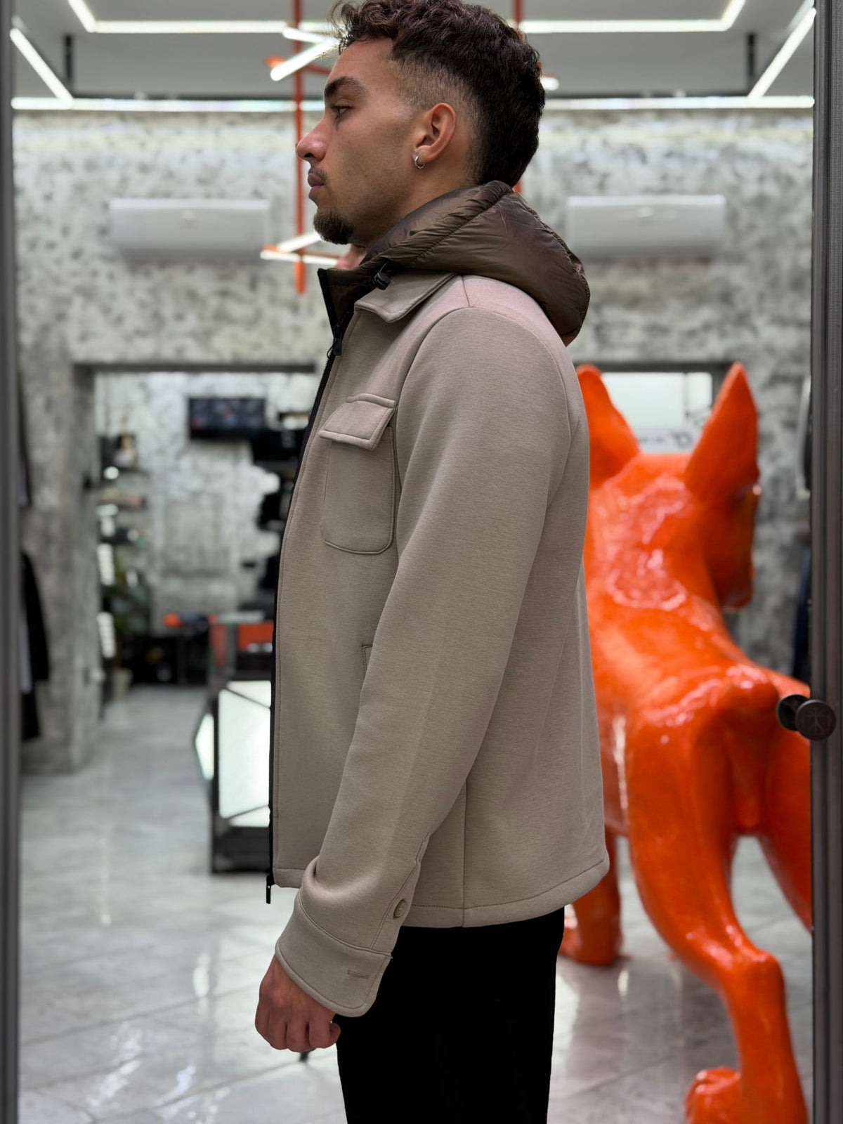 OVERSHIRT IN MAGLIA INTERLOCK SUPER STRETCH CON PETTORINA E CAPPUCCIO STACCABILE - REGULAR FIT MK2920017.TOR