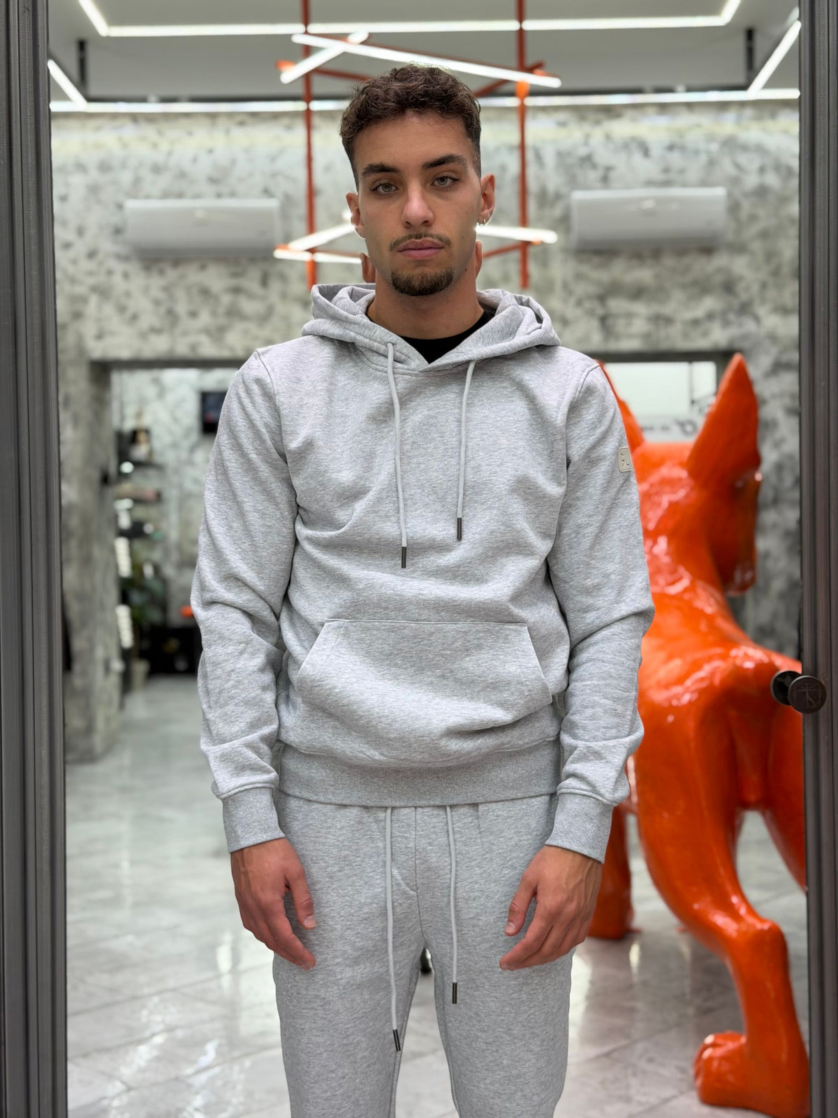 FELPA BASIC DA COMPLETO CON CAPPUCCIO E TASCONE FRONTALE - REGULAR FIT GL2242F-F26.LGR